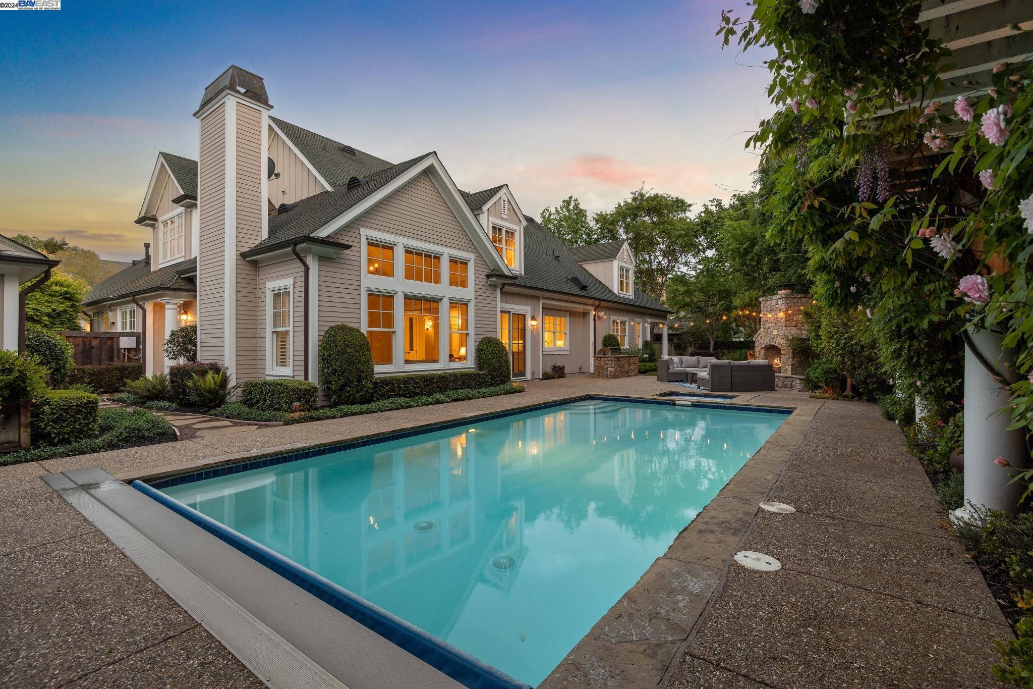 29 Sanford Lane