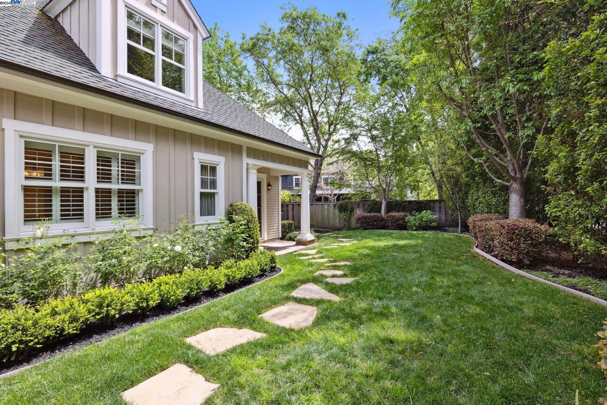 29 Sanford Lane