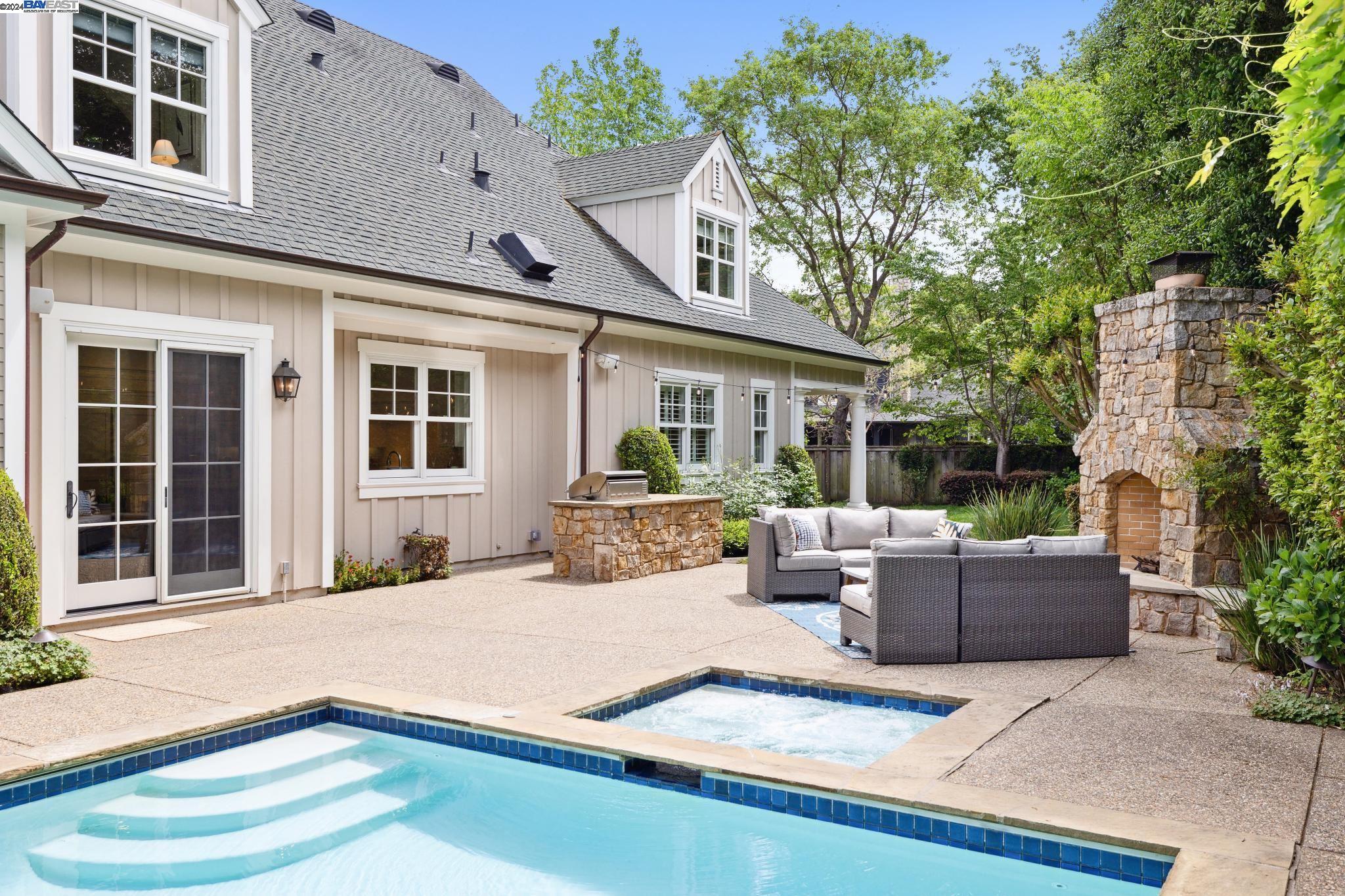 29 Sanford Lane