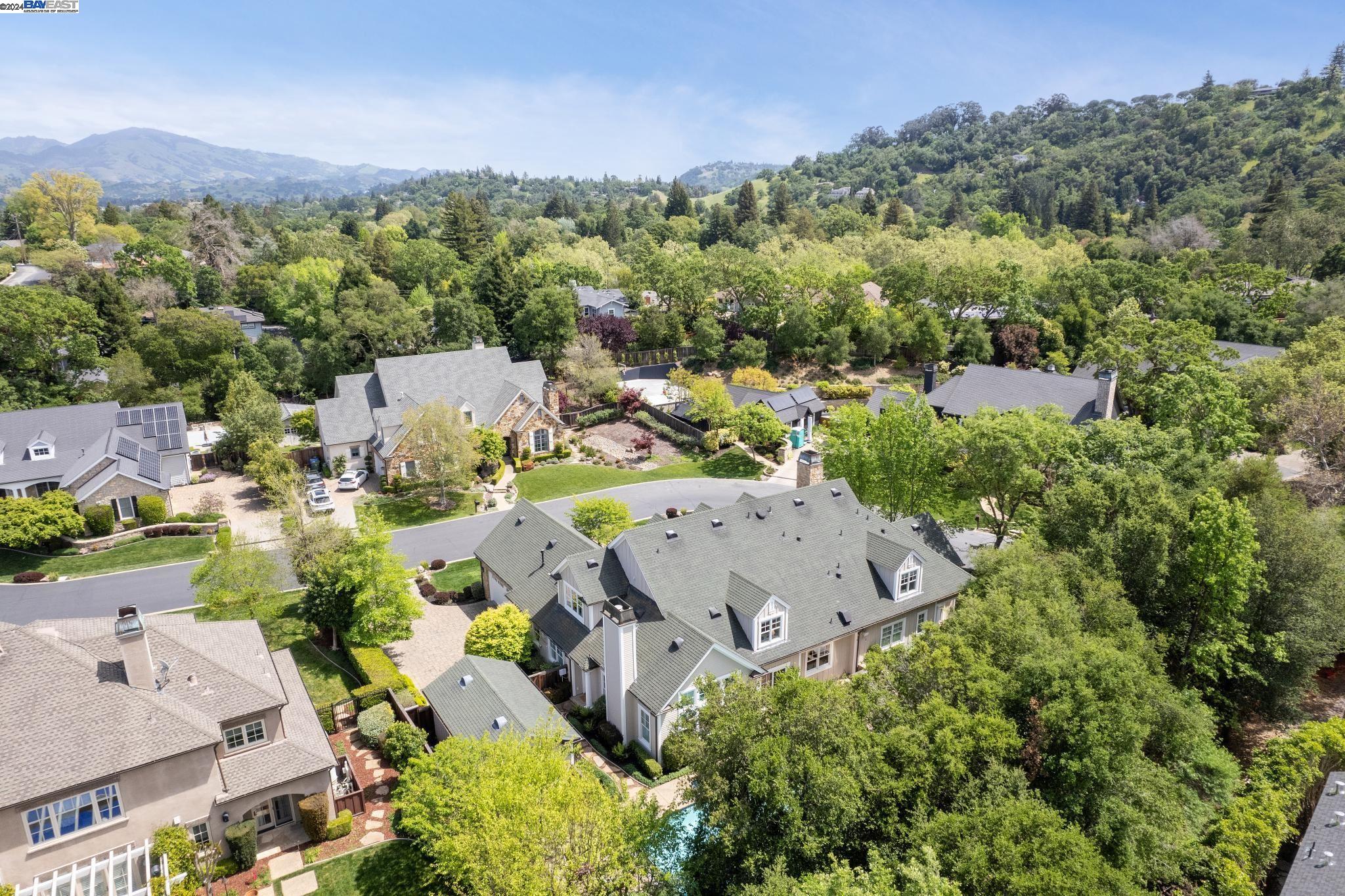 29 Sanford Lane