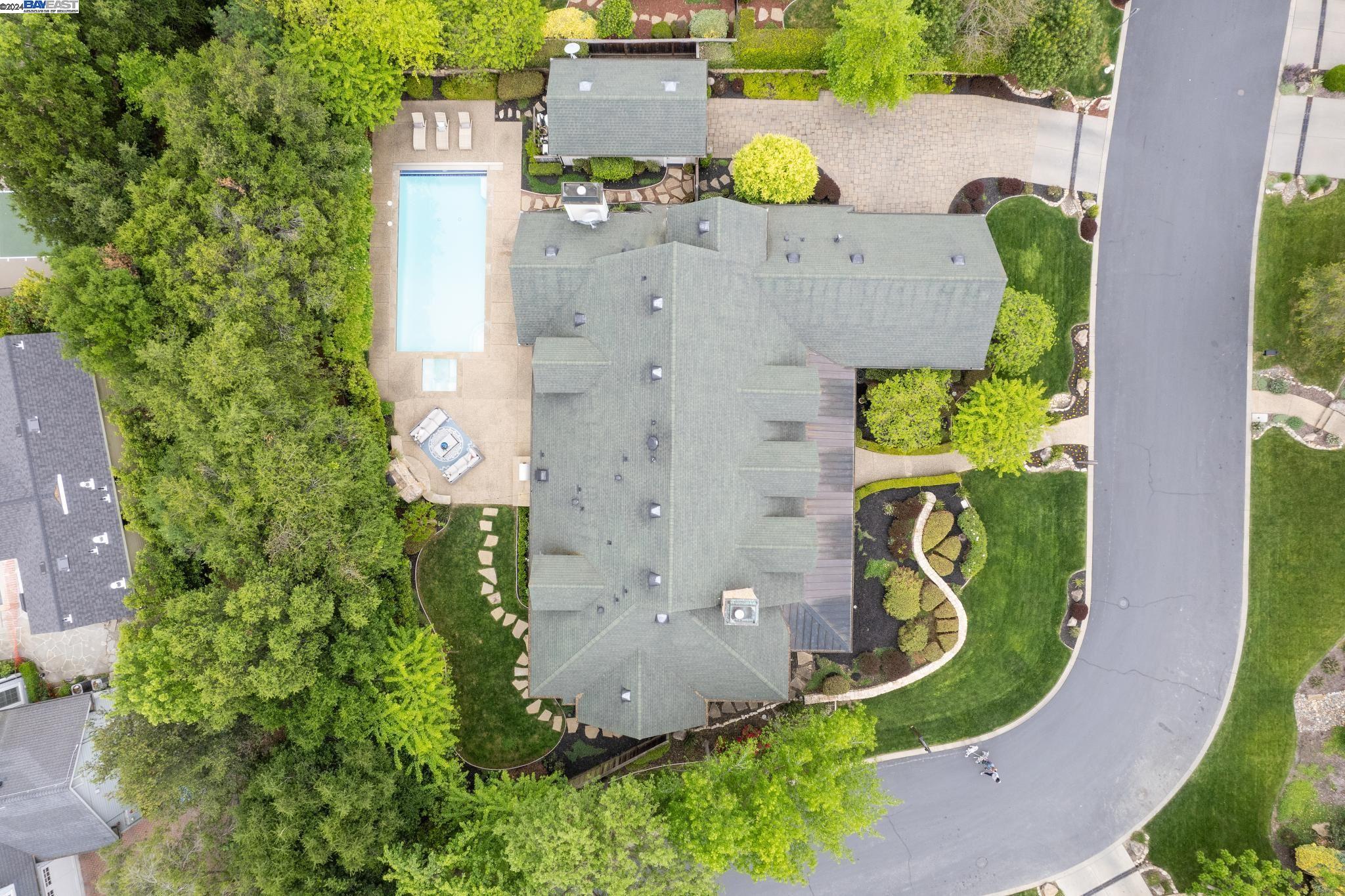 29 Sanford Lane