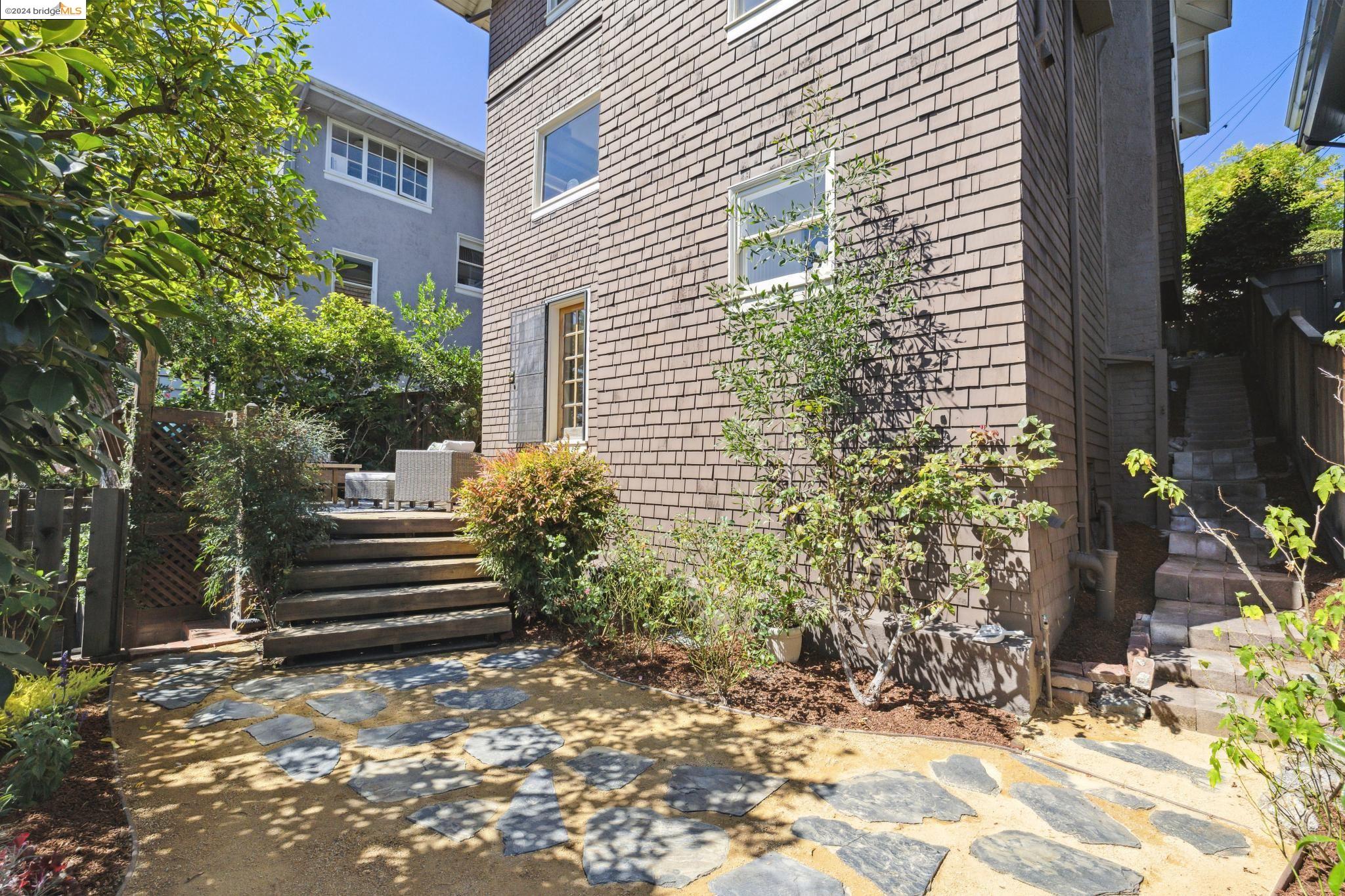 340 Olive Ave