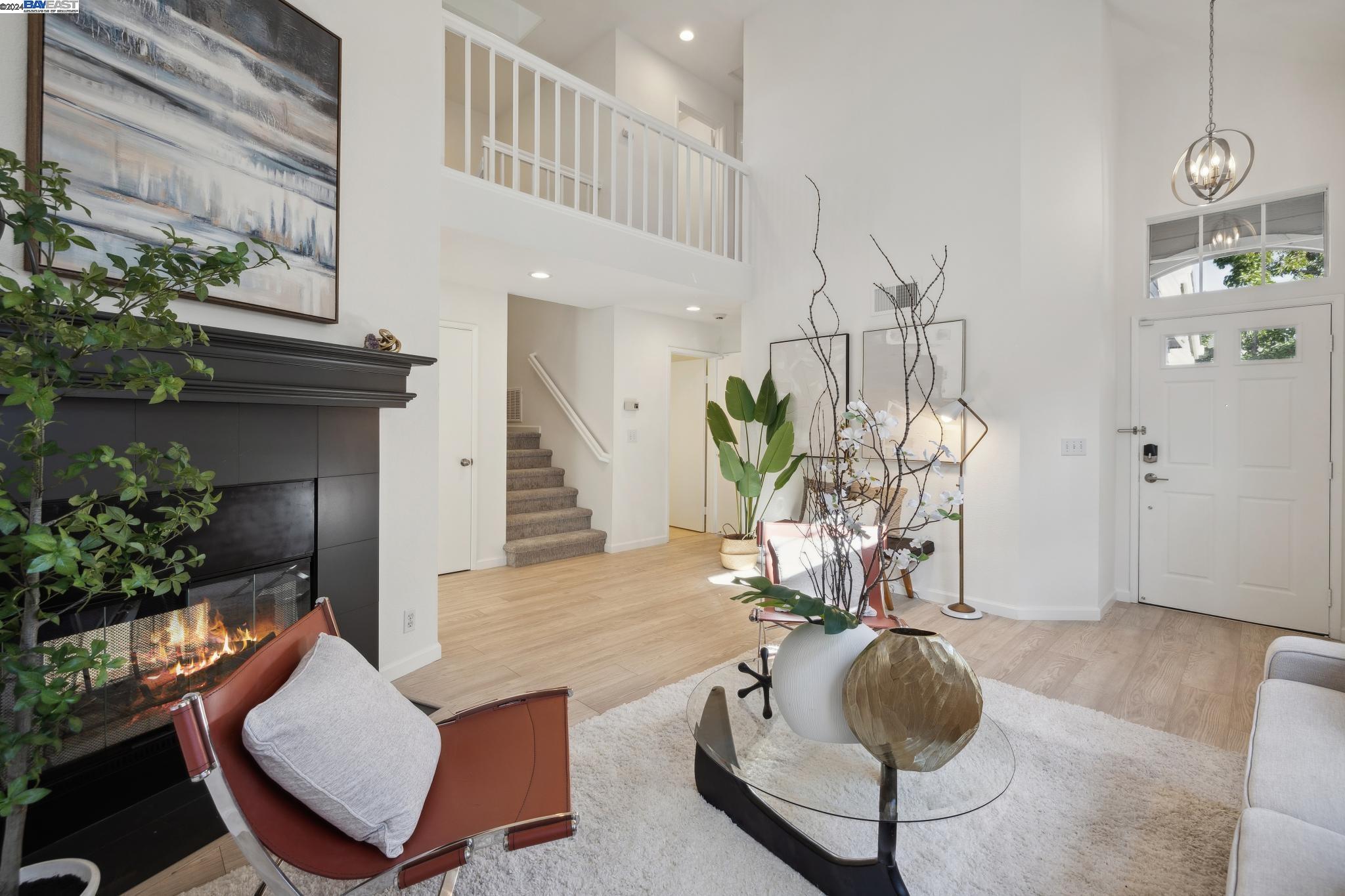 219 Bannister Ct