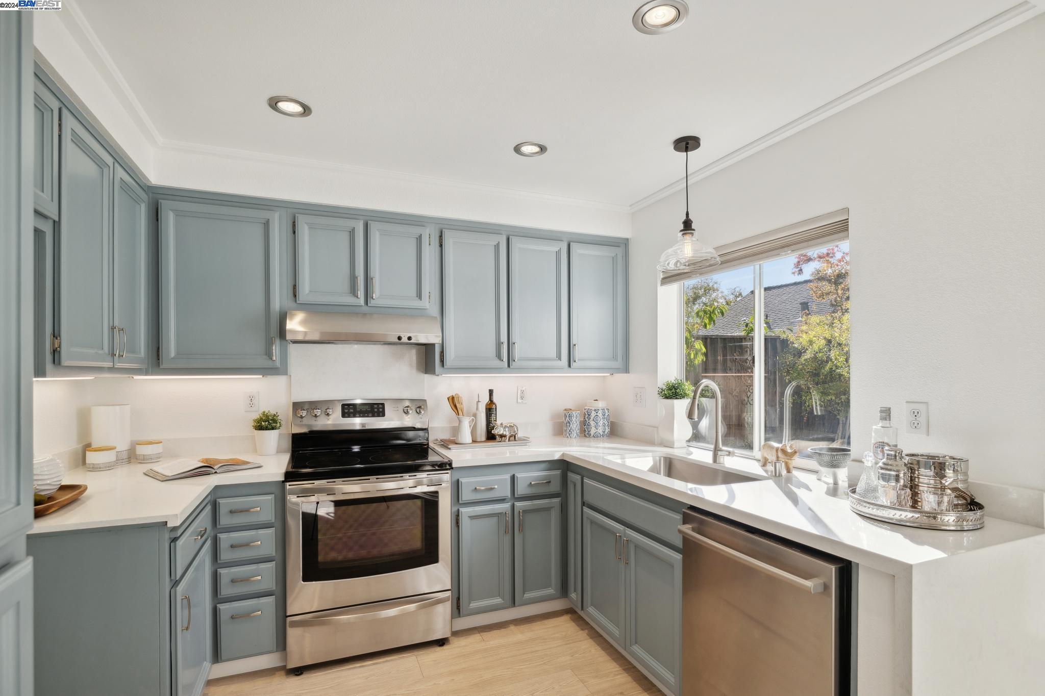 219 Bannister Ct