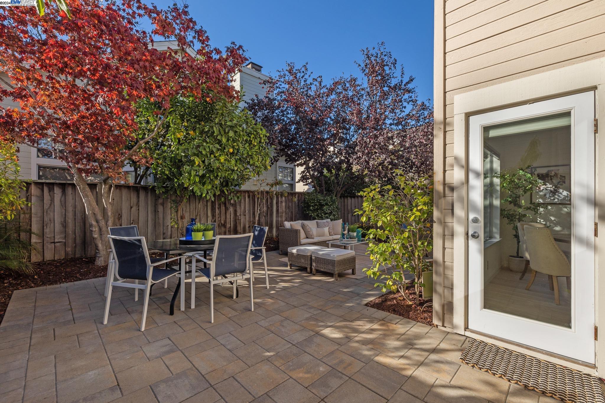219 Bannister Ct