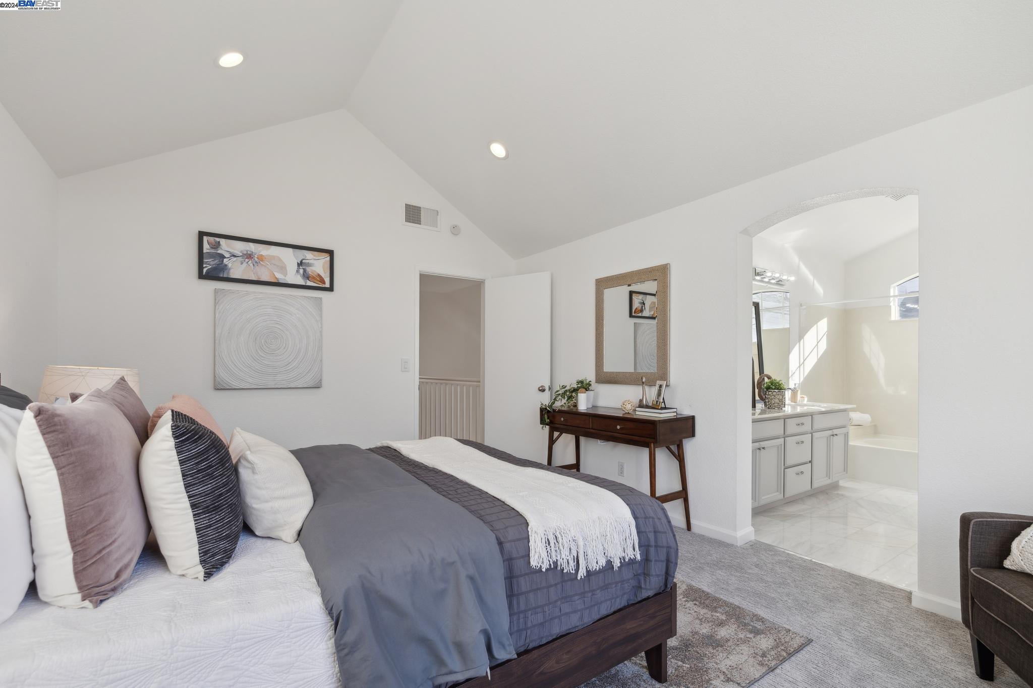 219 Bannister Ct