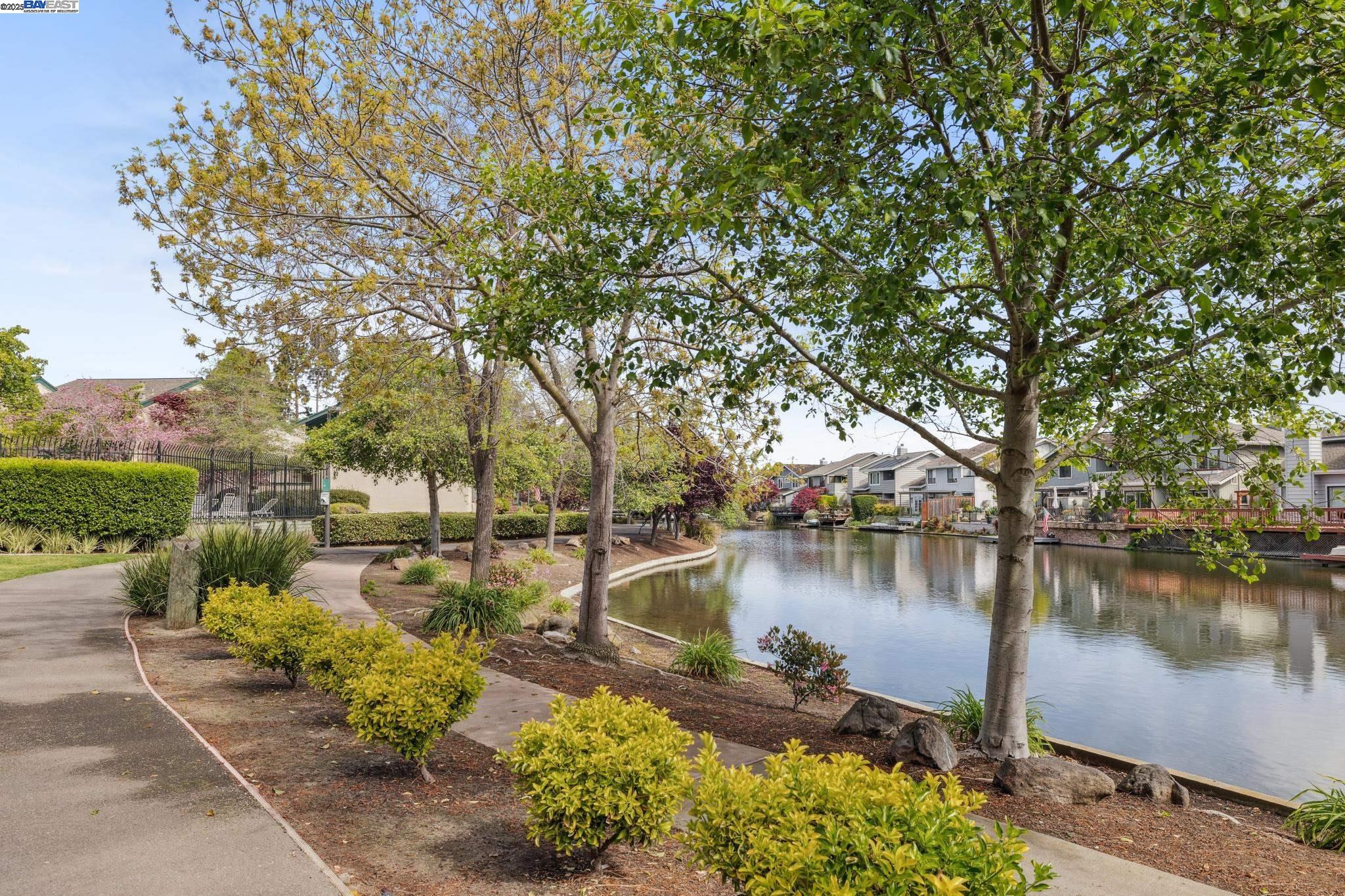 1009 Ironwood Rd