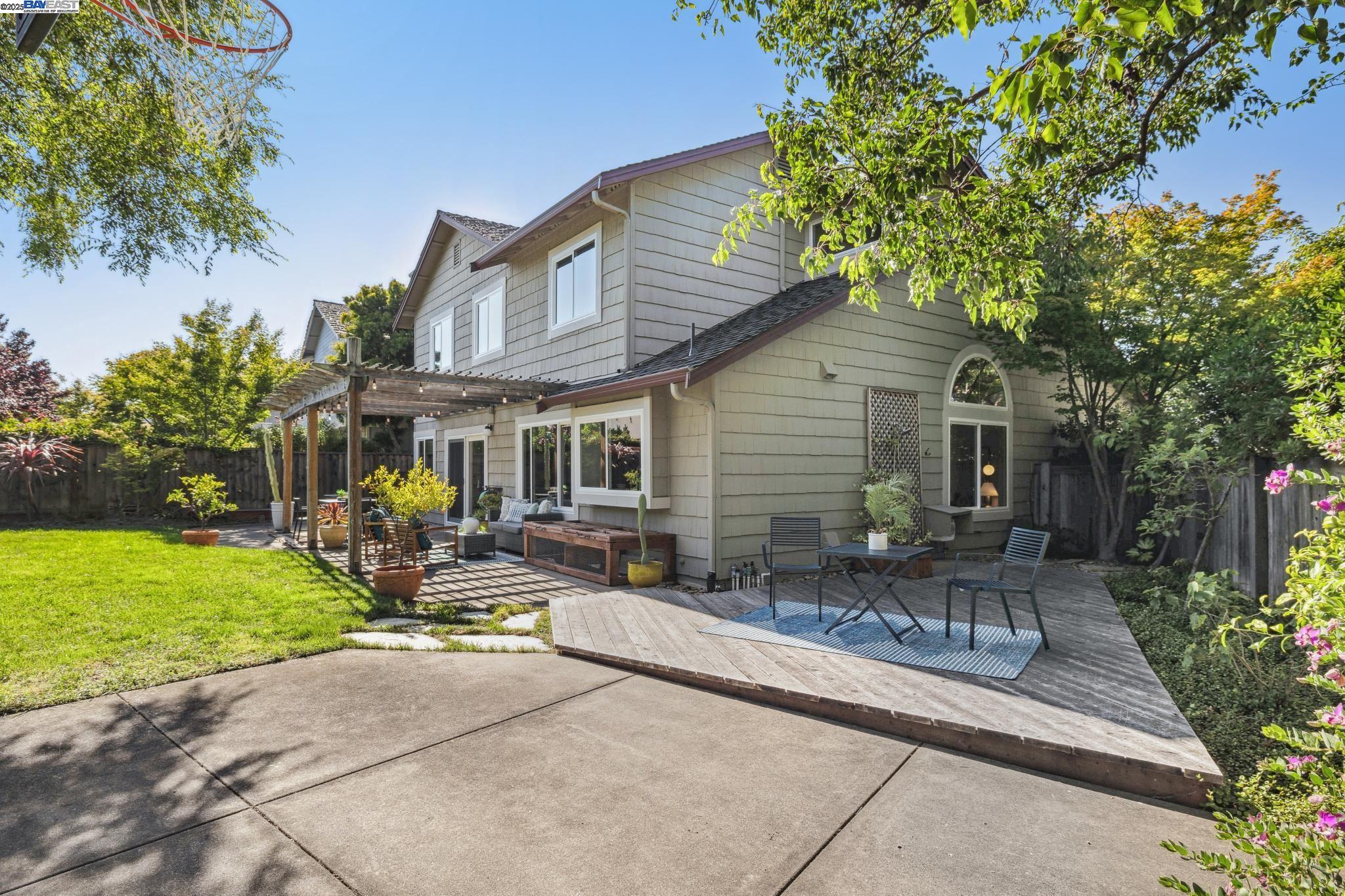 112 Shannon Circle