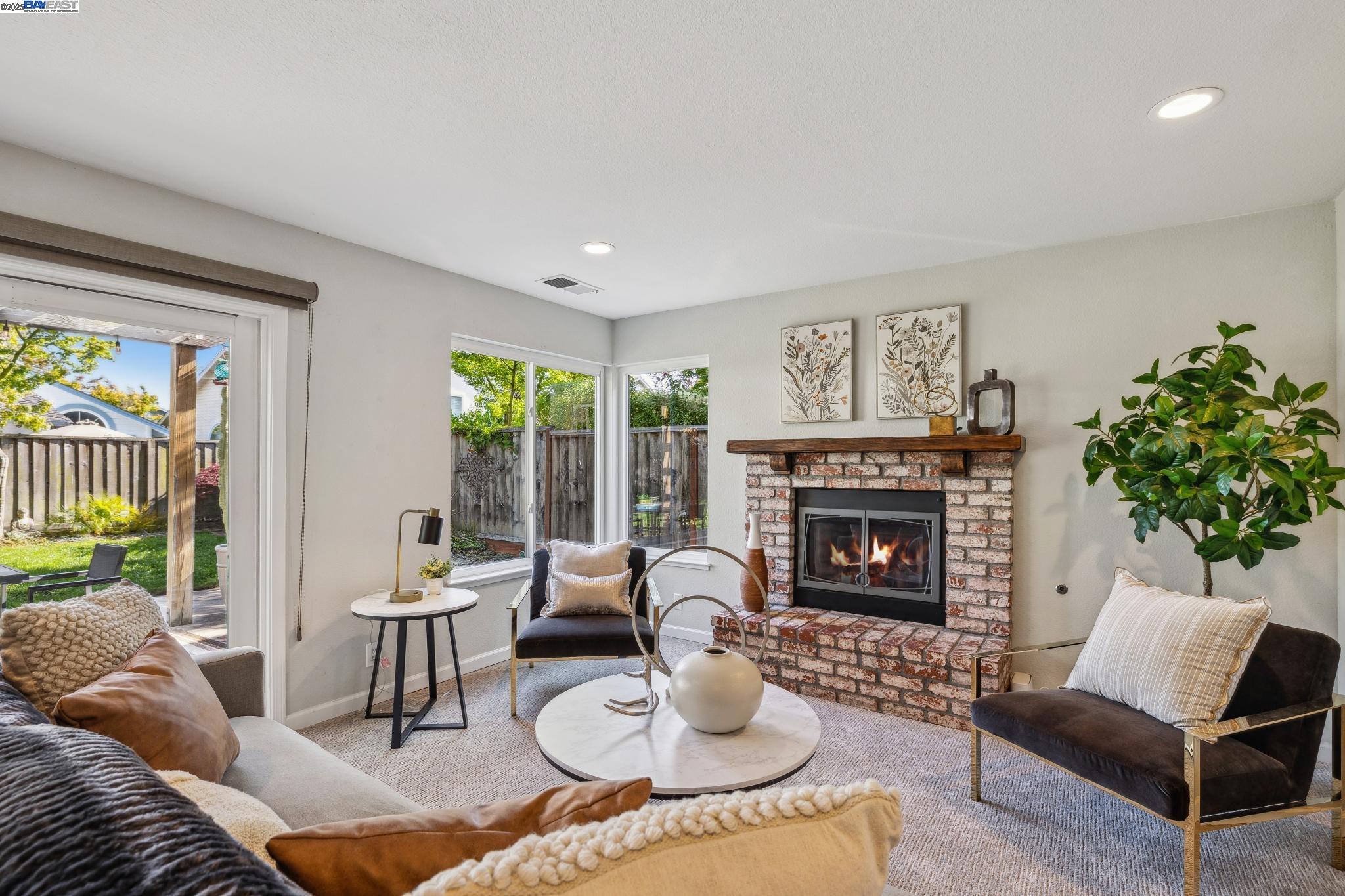 112 Shannon Circle