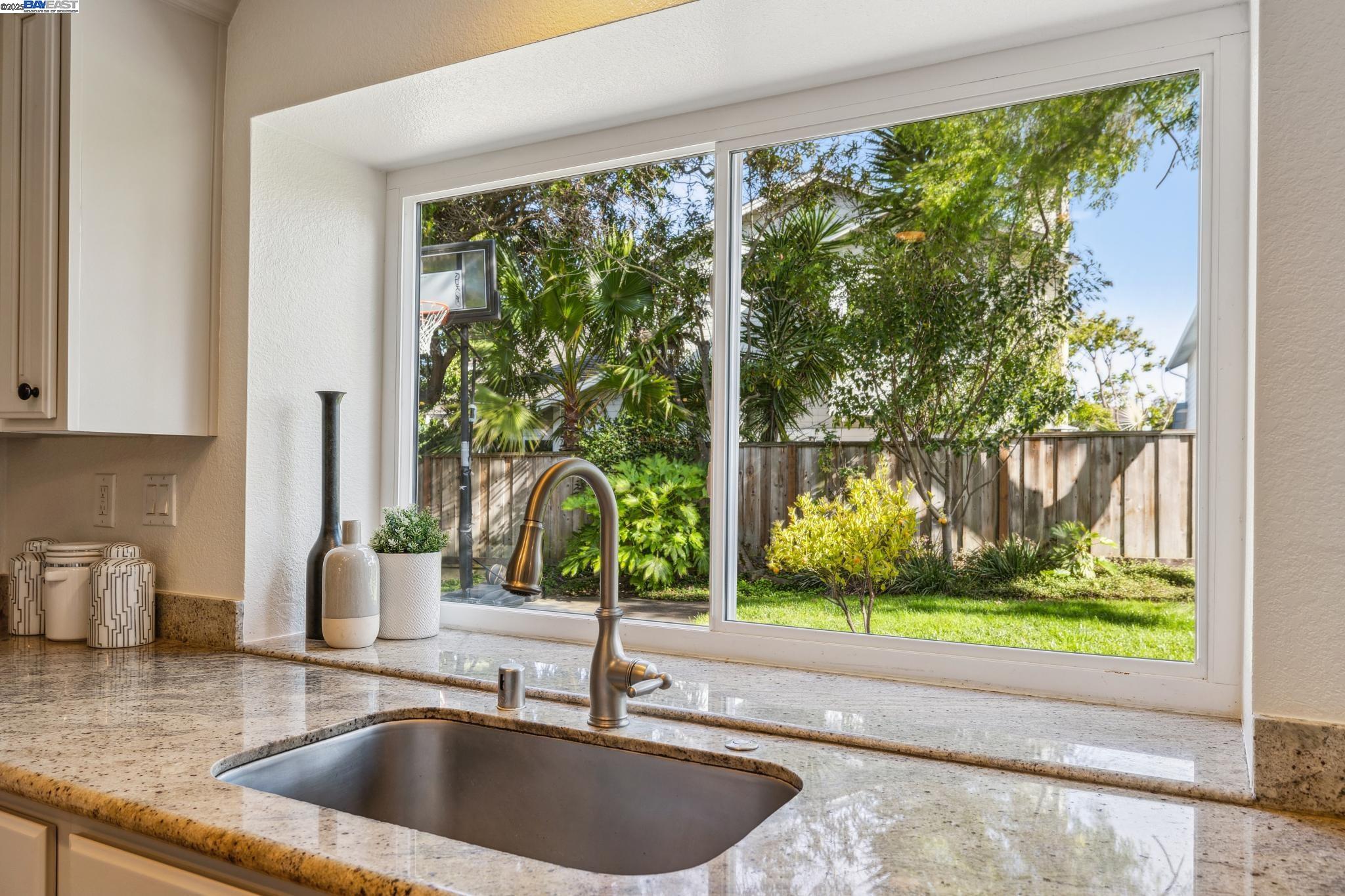 112 Shannon Circle
