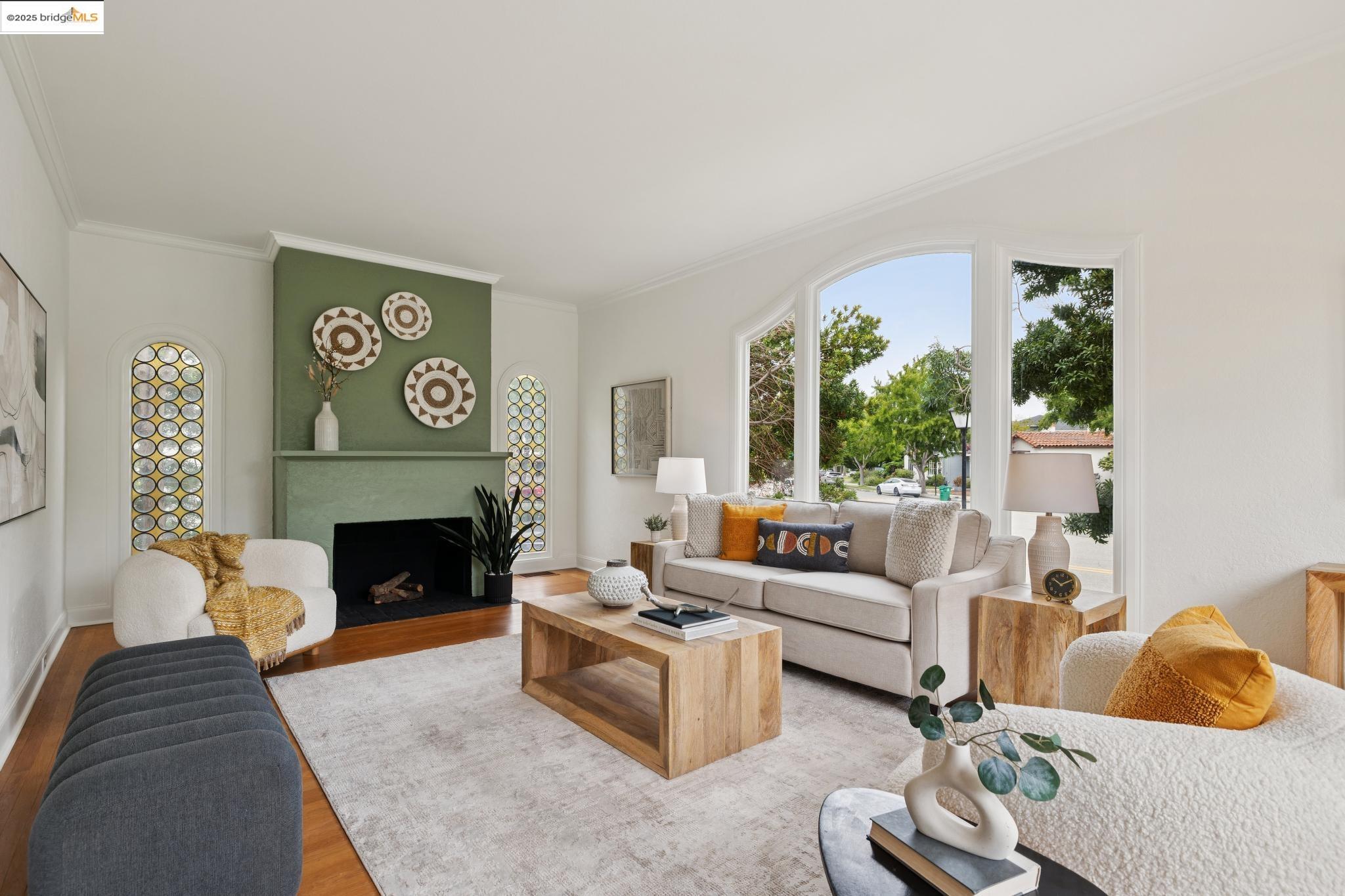 1701 Cambridge Drive