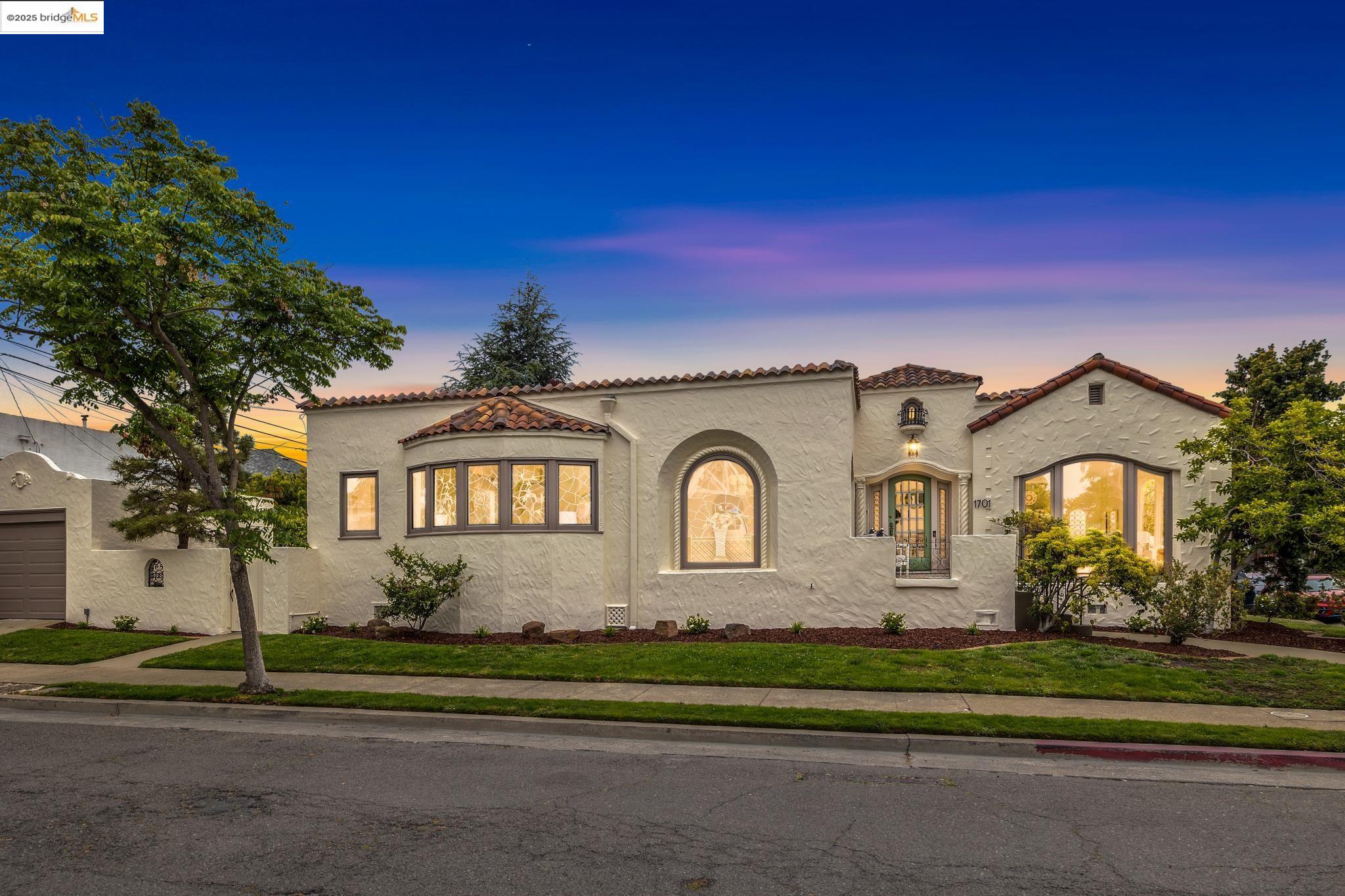 1701 Cambridge Drive