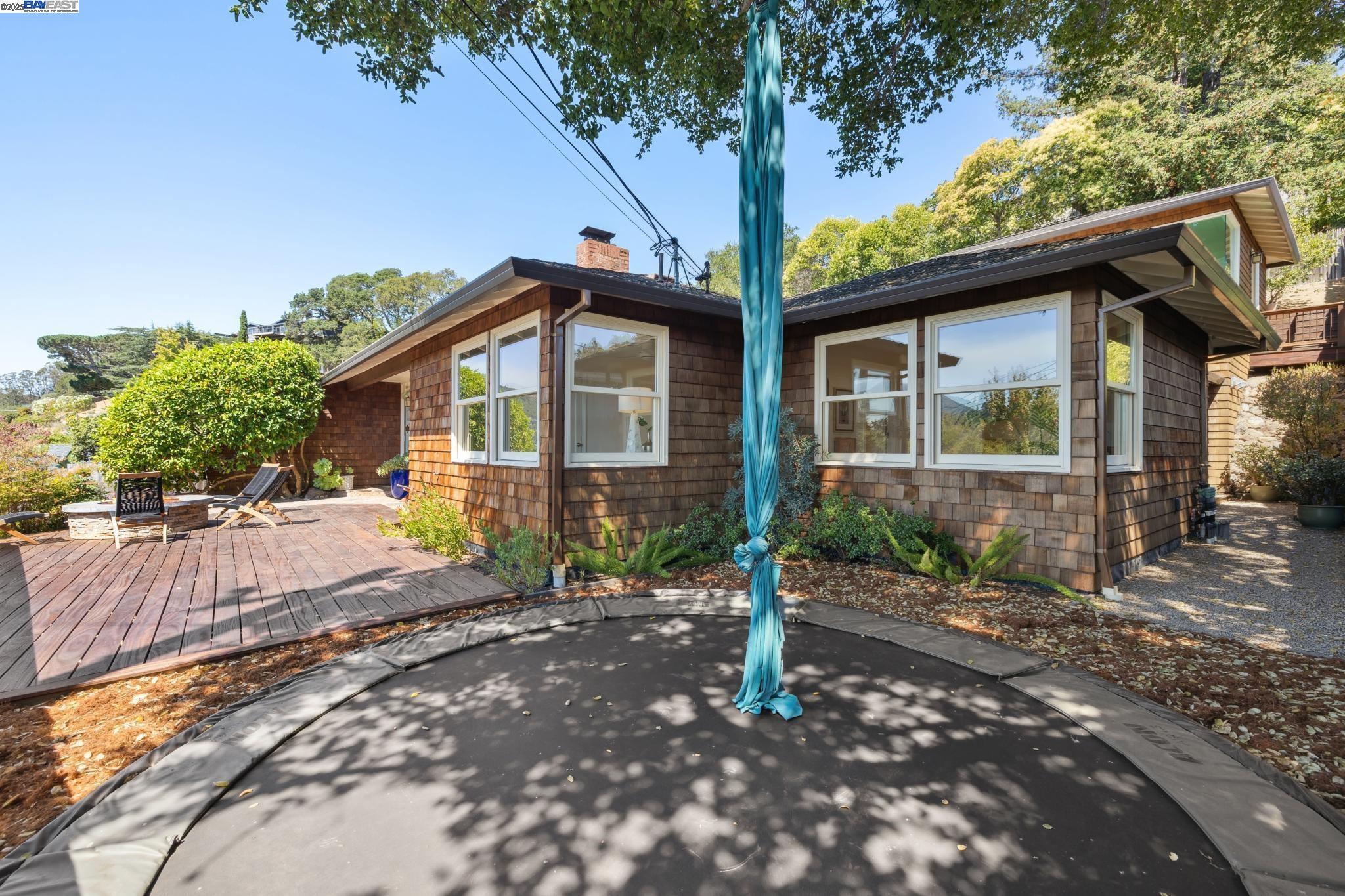 184 Hilldale Dr