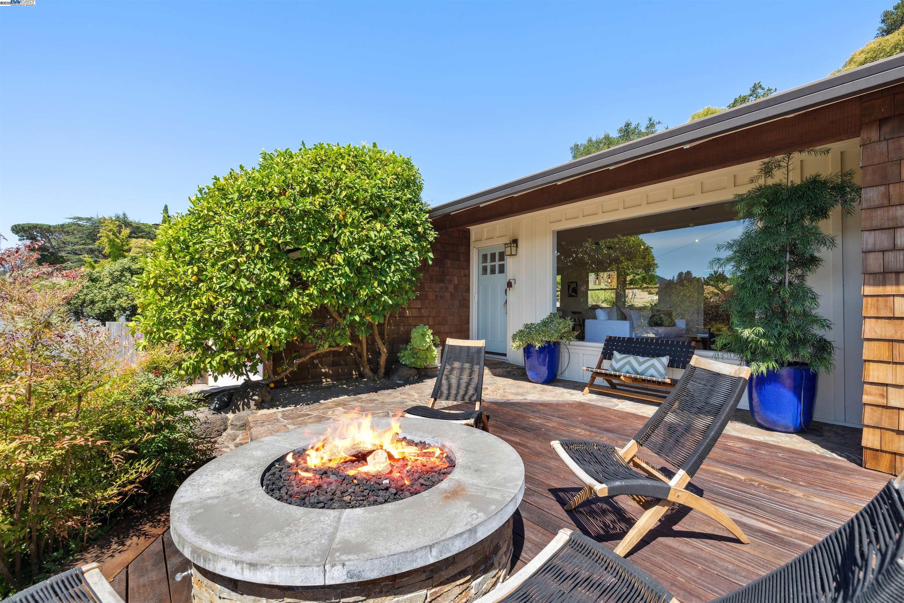 184 Hilldale Dr