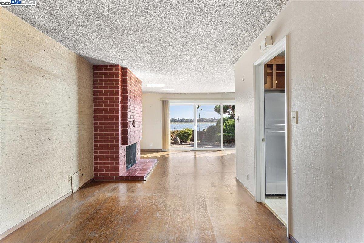 2904 Bayview Dr