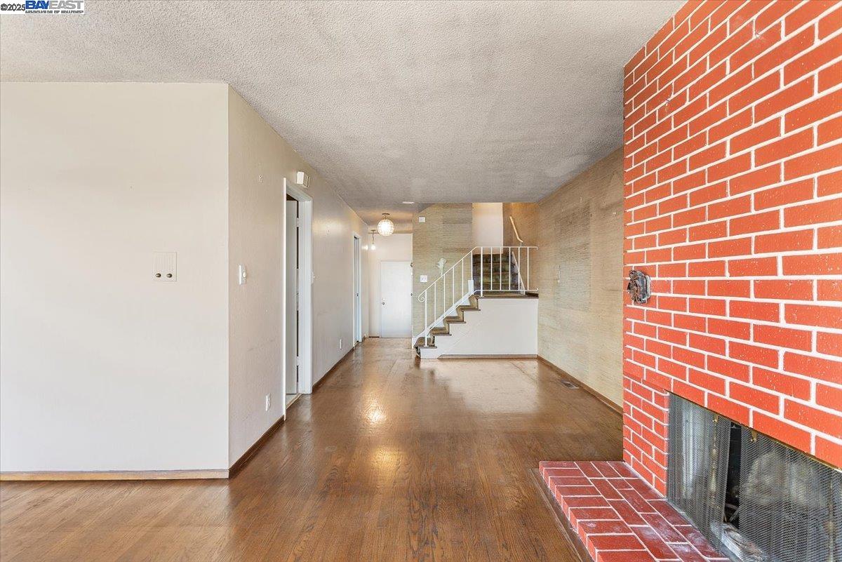 2904 Bayview Dr
