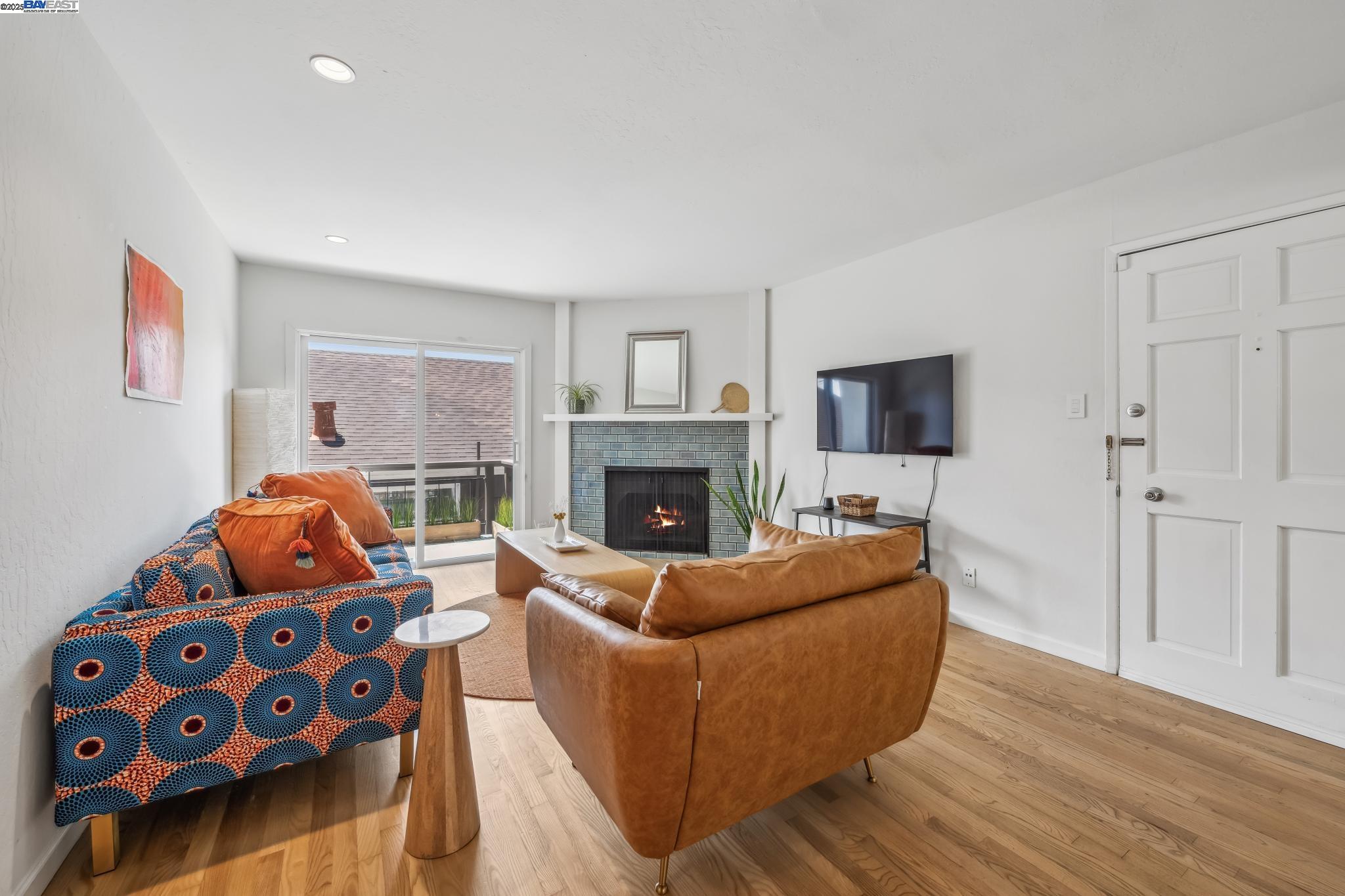 1233 Broadway