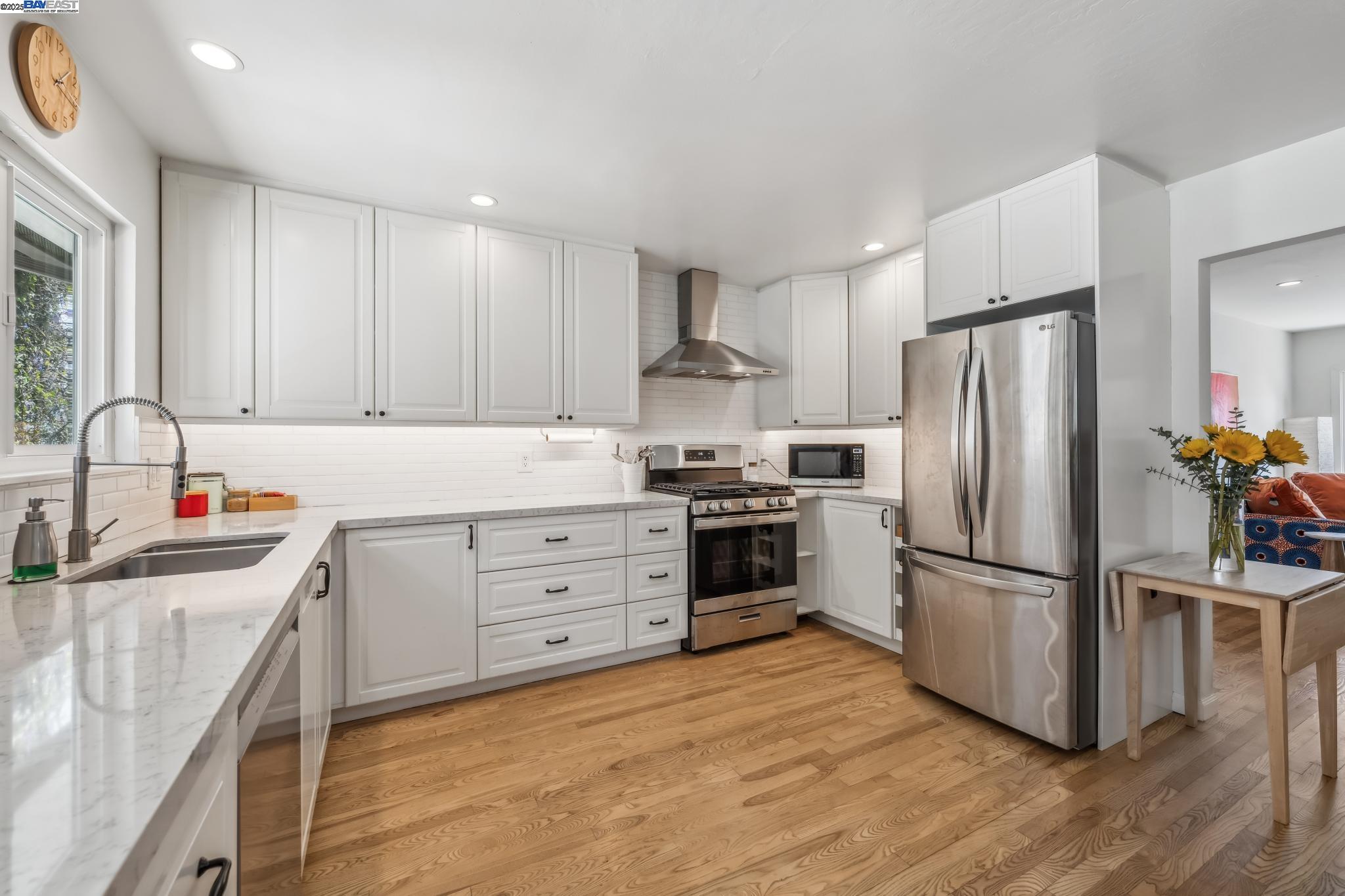 1233 Broadway