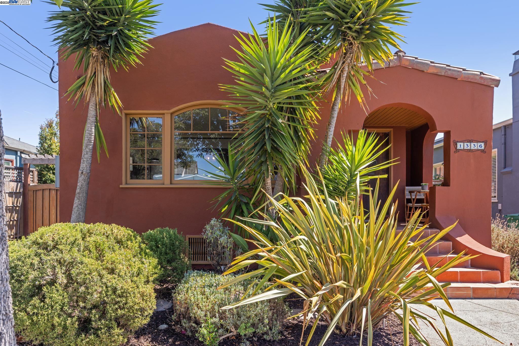 1336 Fernside