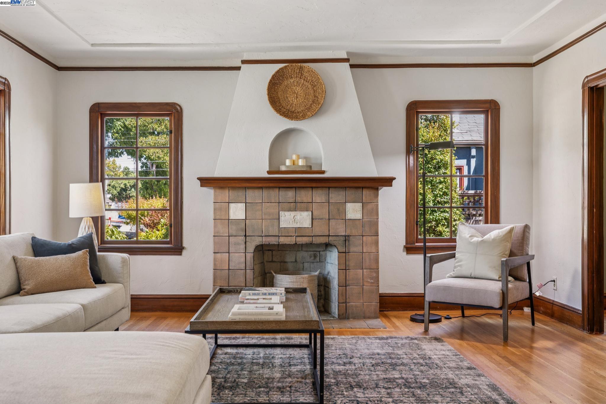 1336 Fernside