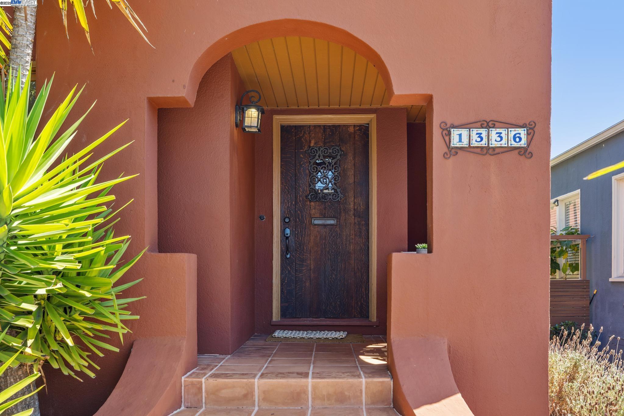 1336 Fernside