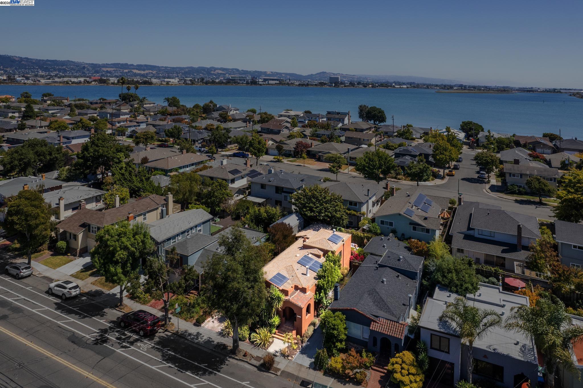 1336 Fernside