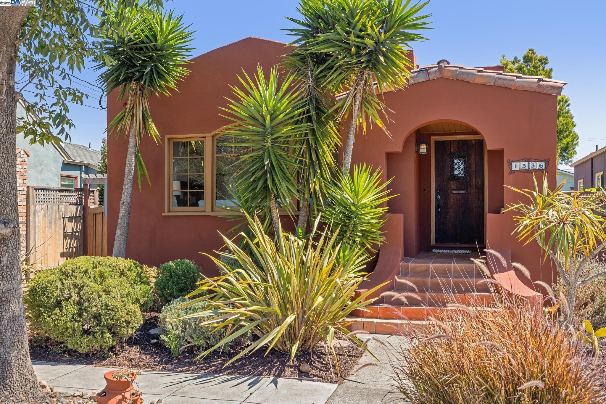 1336 Fernside