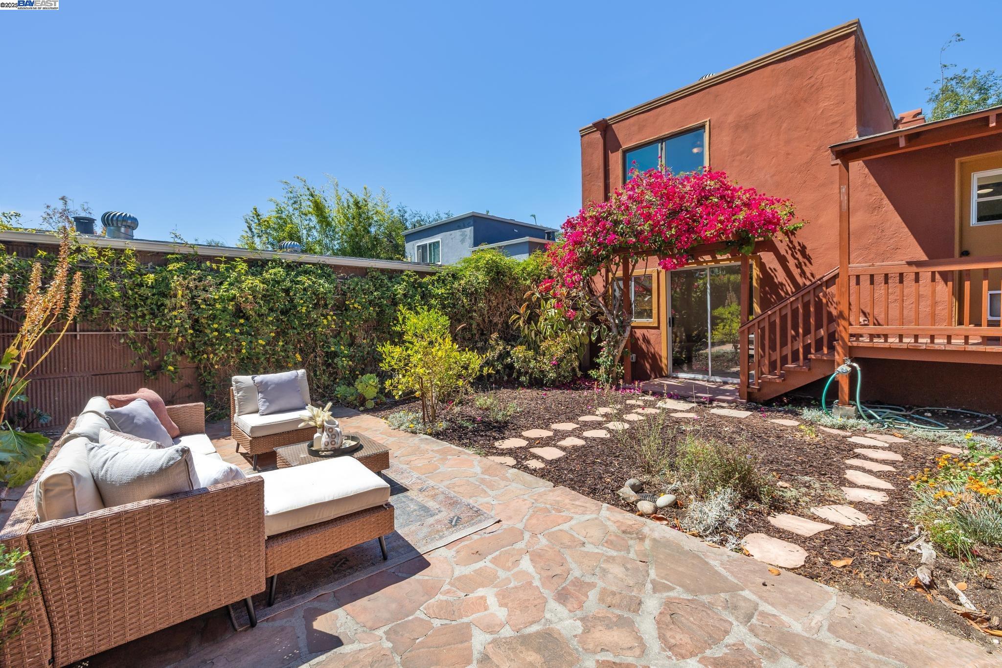 1336 Fernside