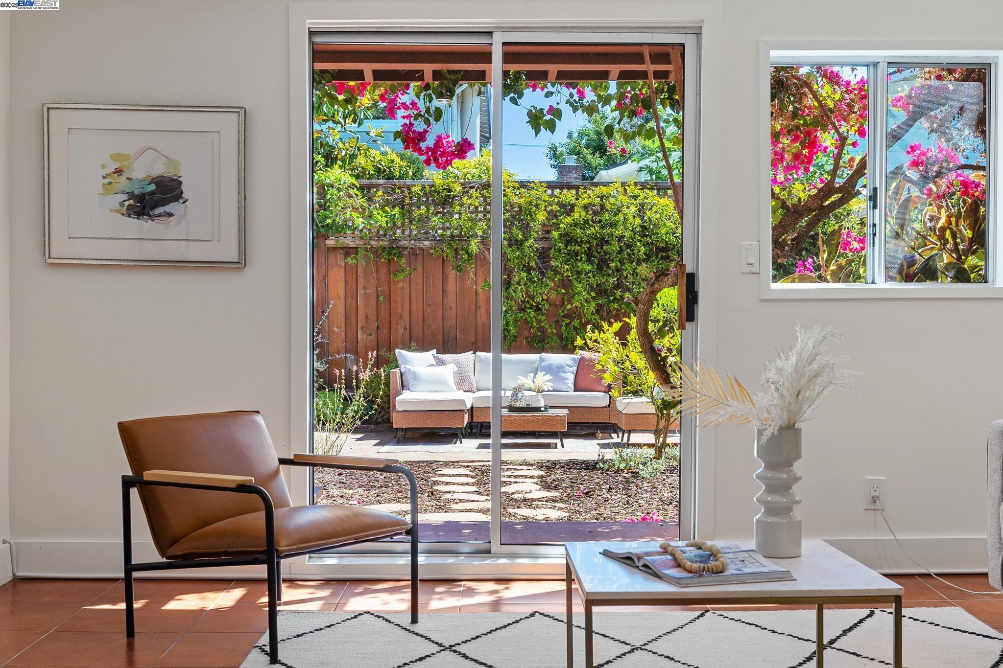 1336 Fernside