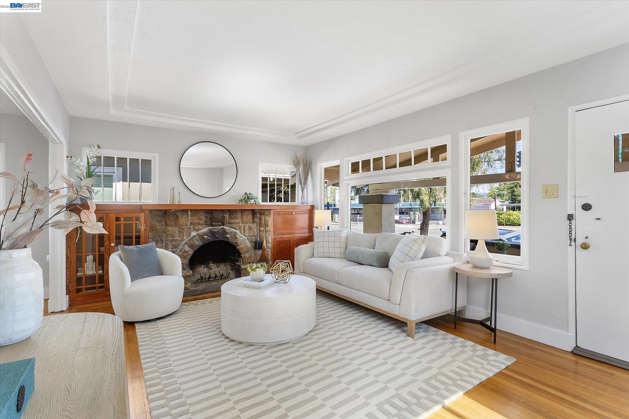 2516 Buena Vista Ave
