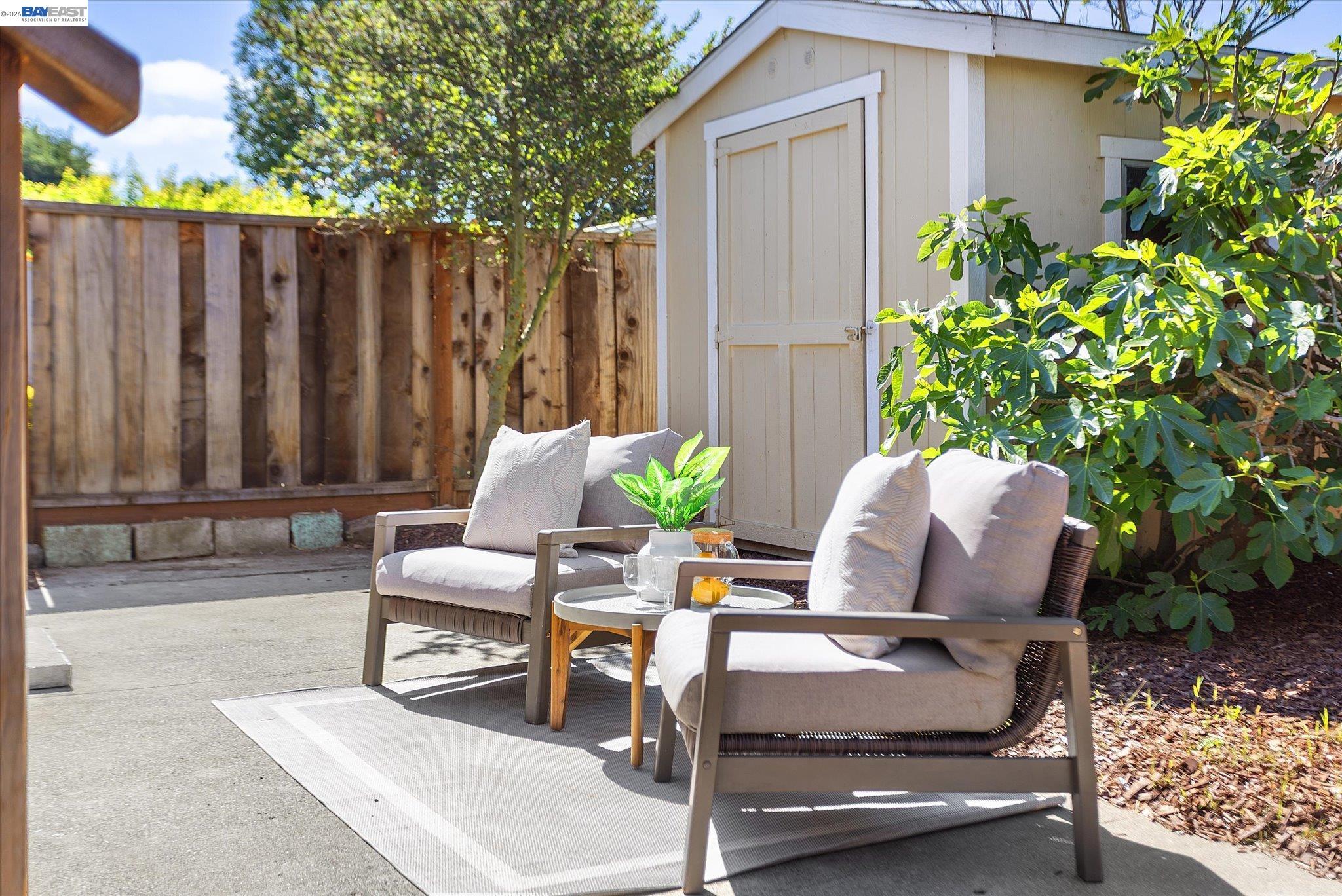 2516 Buena Vista Ave