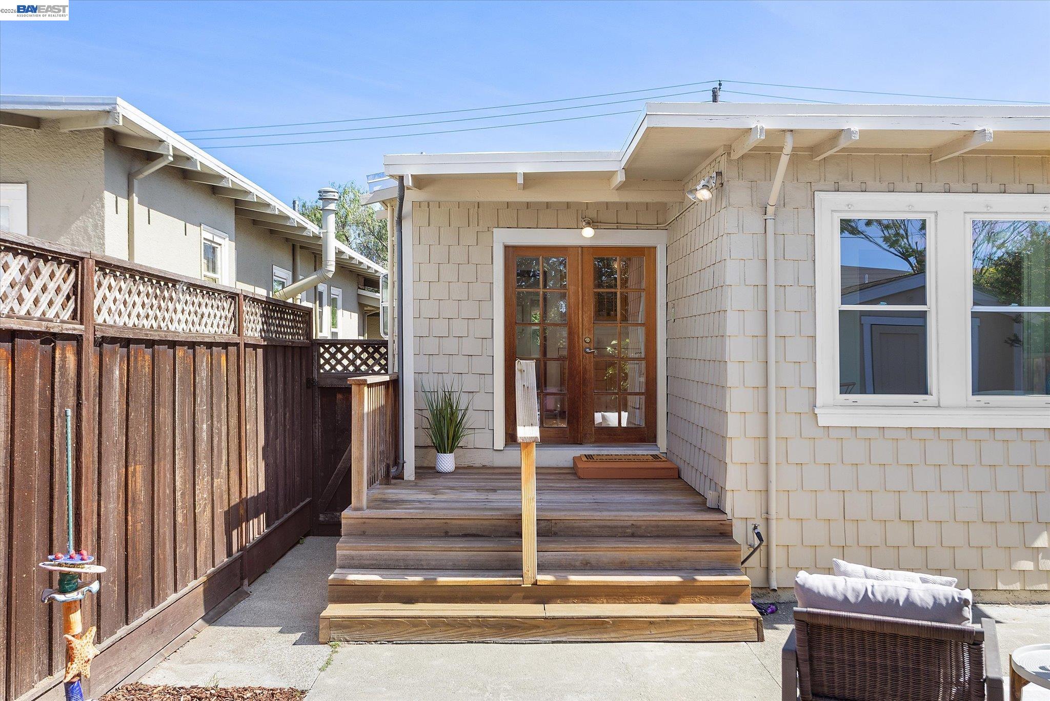 2516 Buena Vista Ave