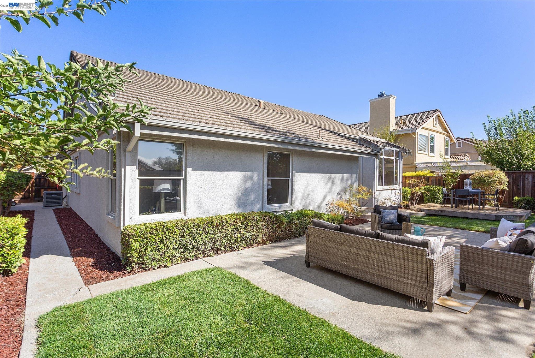 535 Zenith Ridge Rd