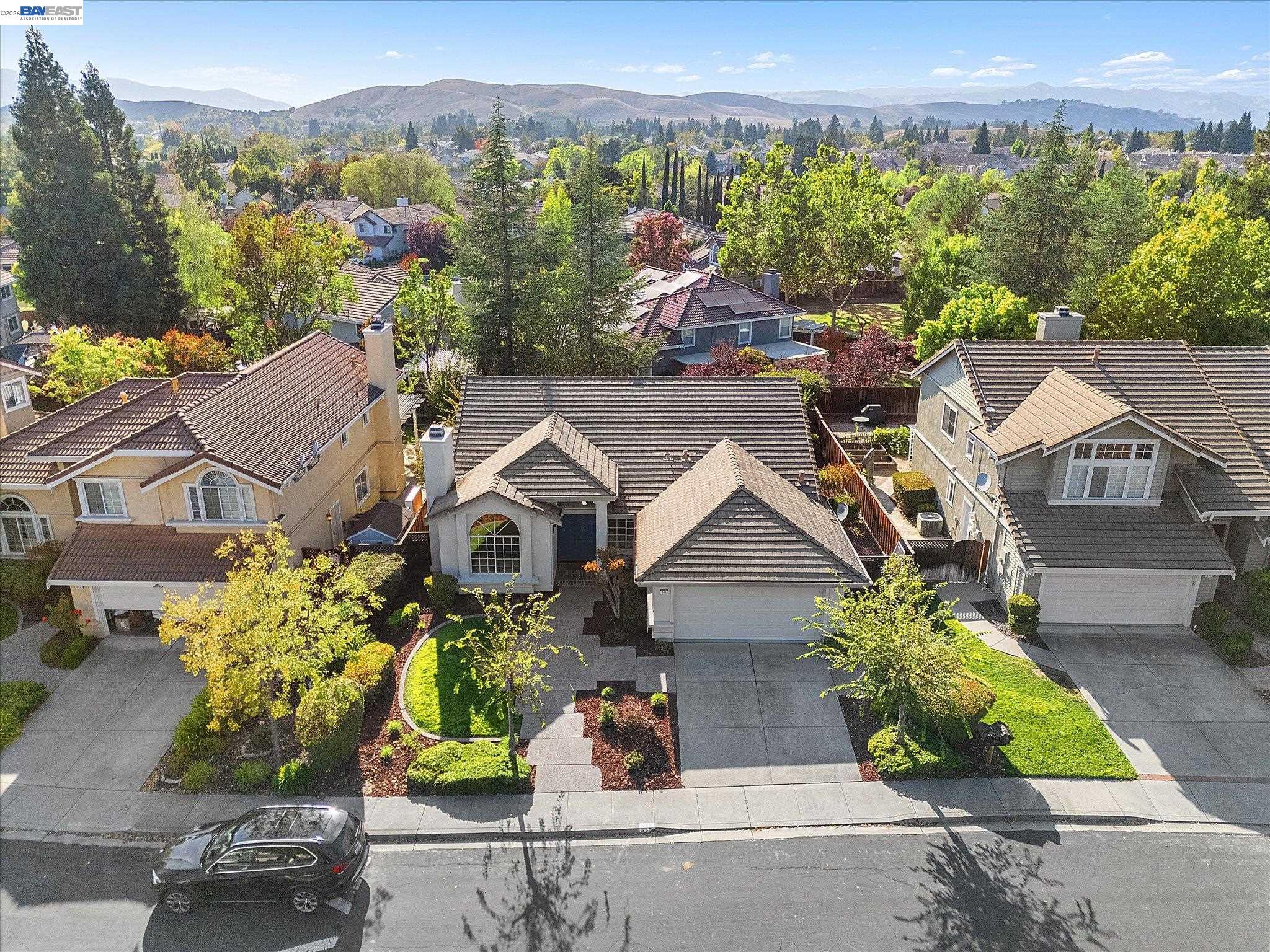 535 Zenith Ridge Rd