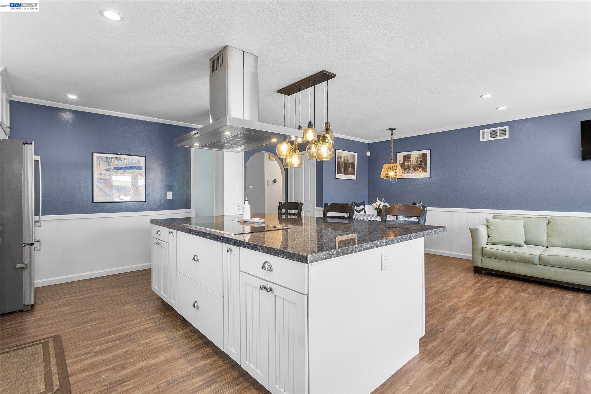1150 Mustang Drive