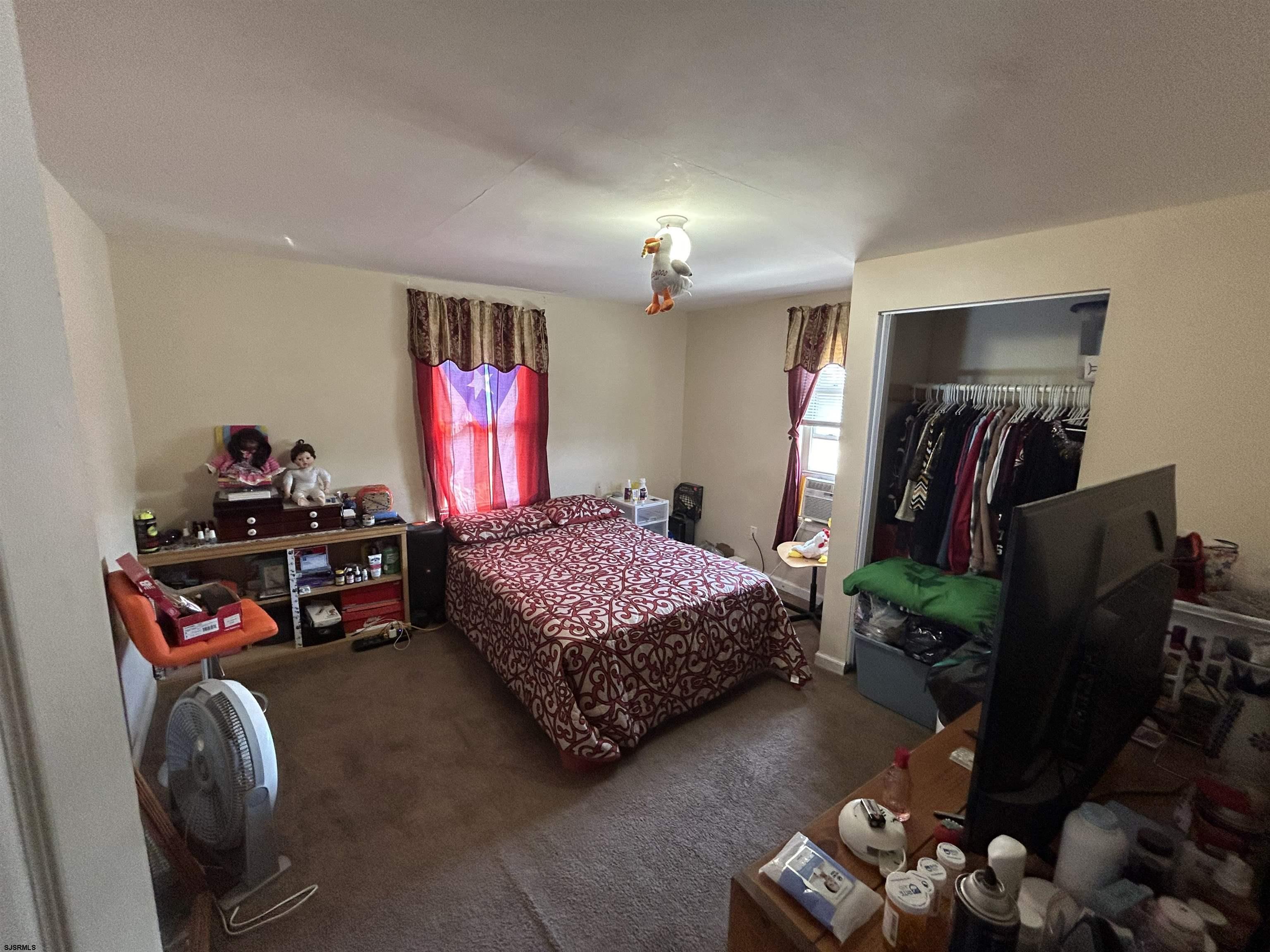 128-130 W Spicer