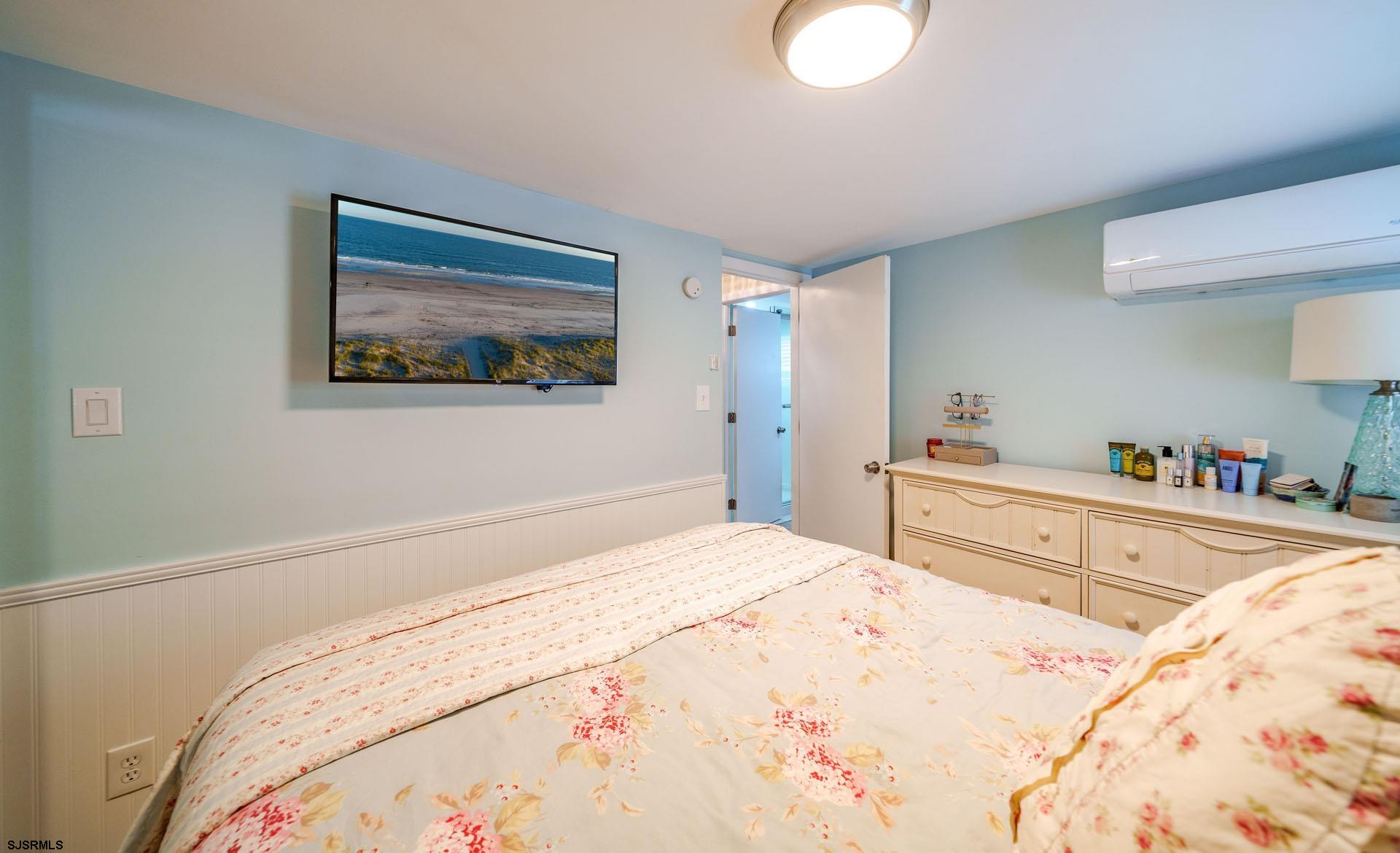 3316 Asbury #1 (A) Ave Unit: 1 (A)