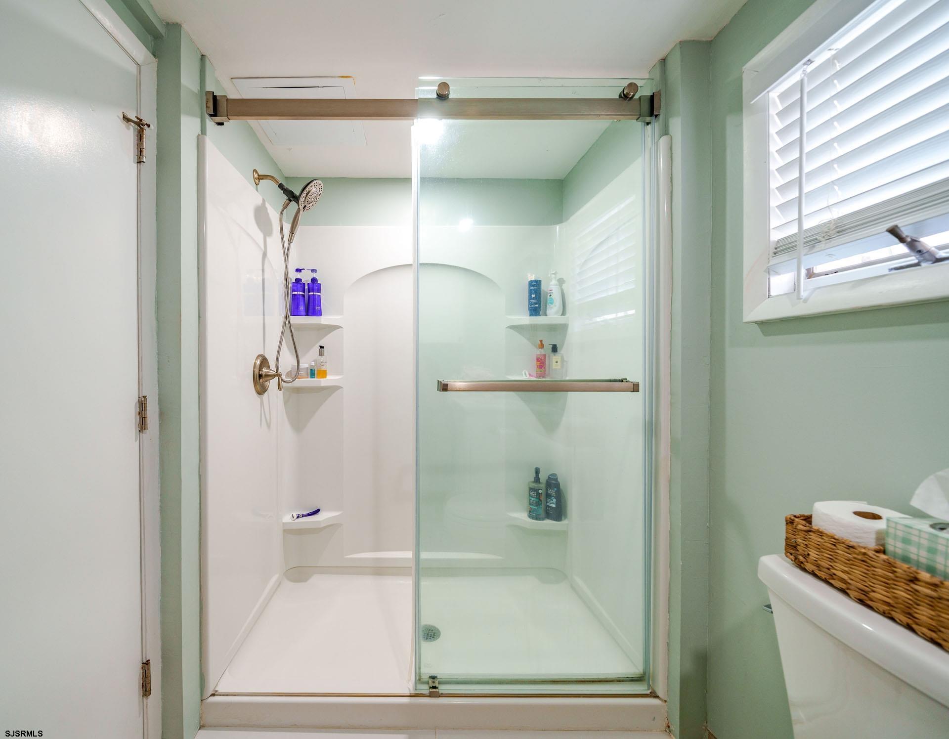 3316 Asbury #1 (A) Ave Unit: 1 (A)