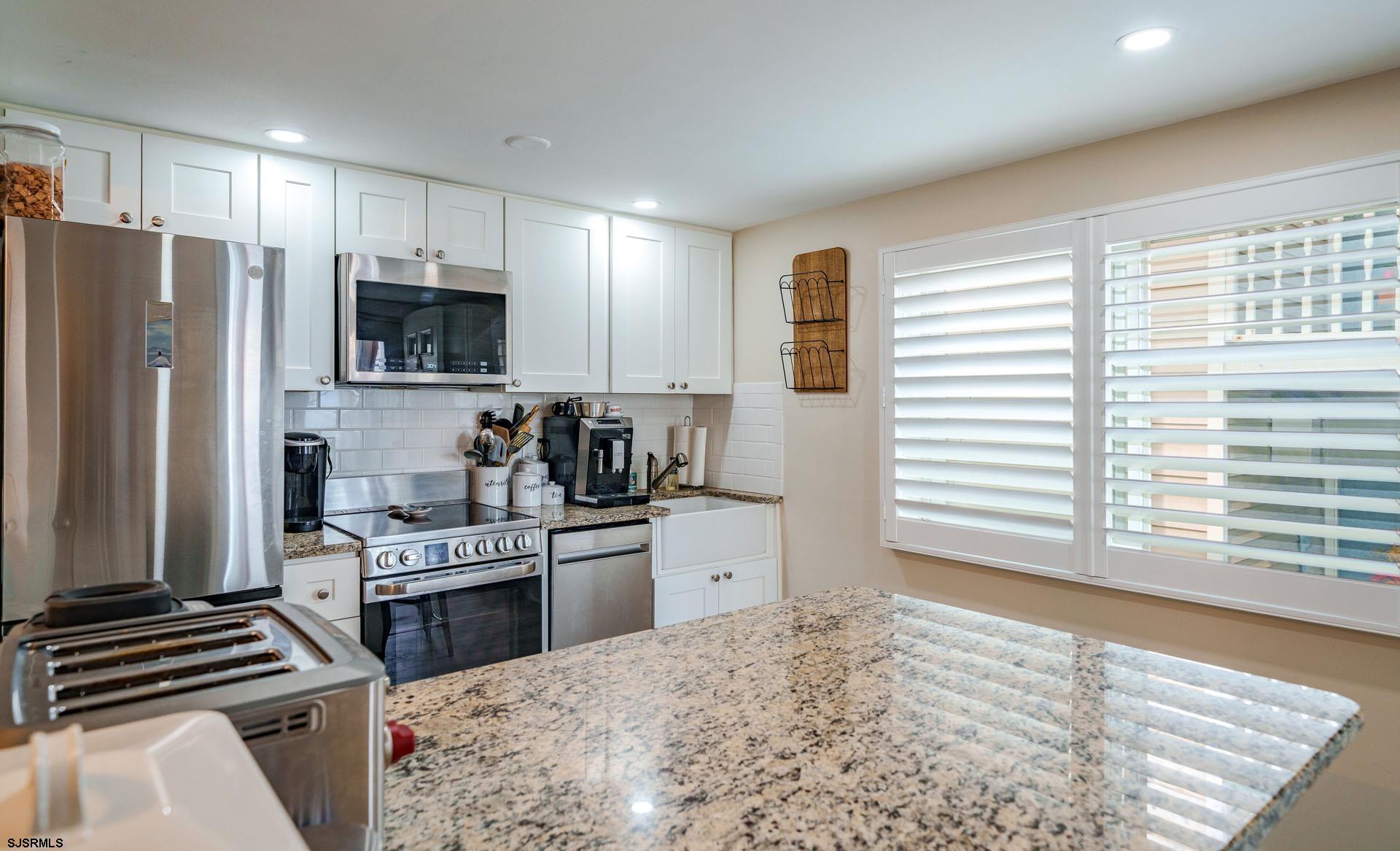 3316 Asbury #1 (A) Ave Unit: 1 (A)