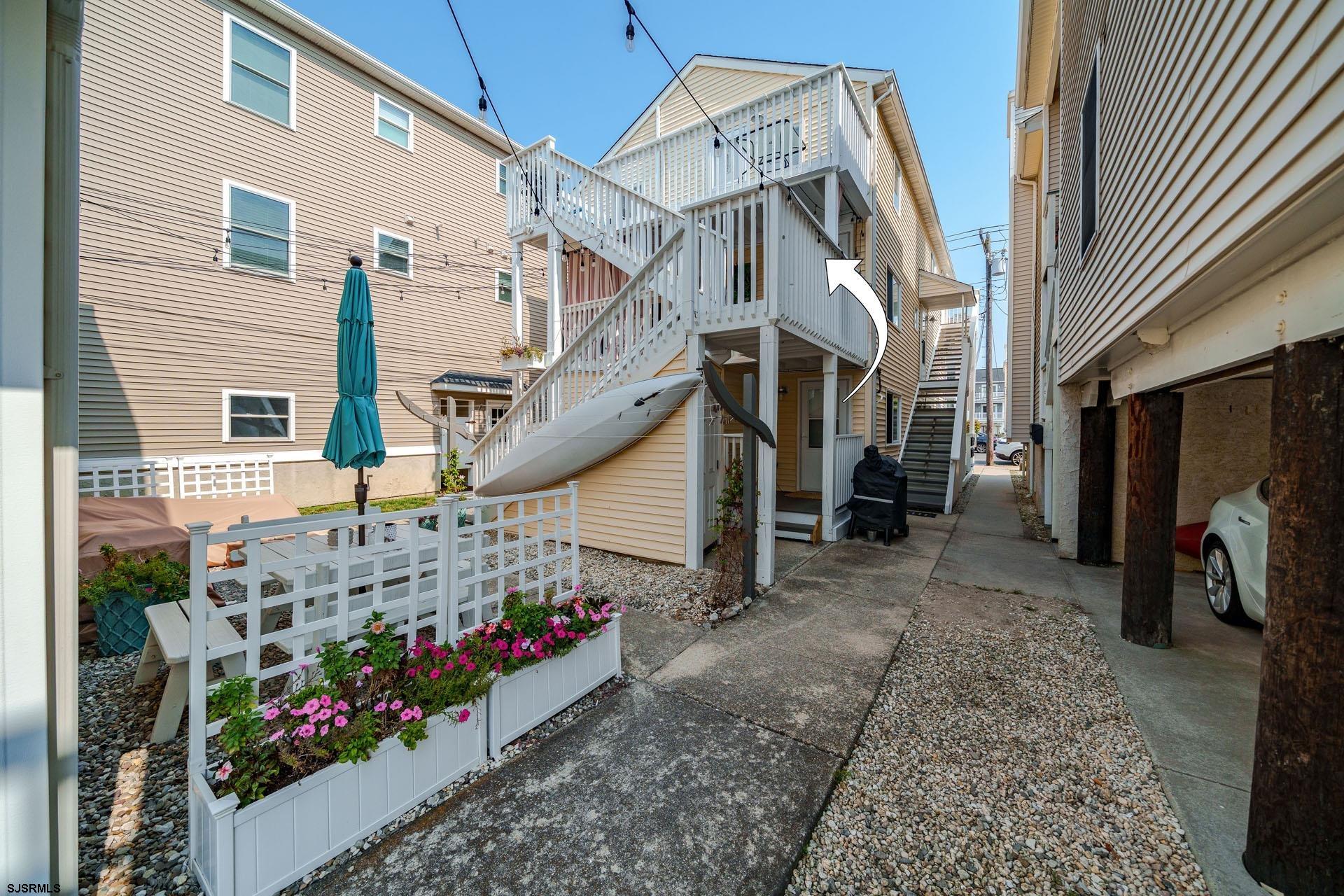 3316 Asbury #1 (A) Ave Unit: 1 (A)