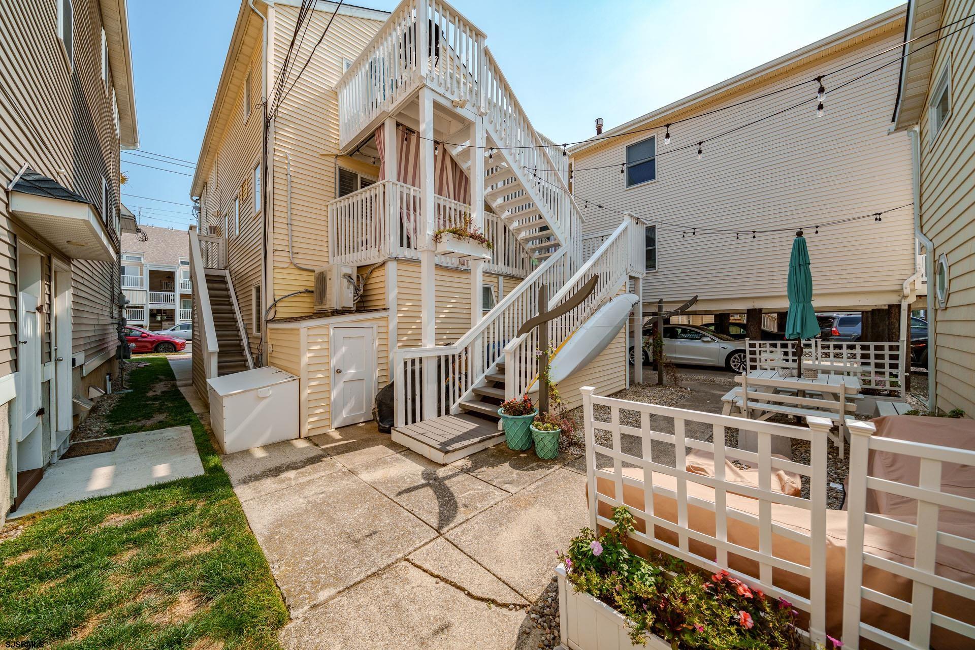 3316 Asbury #1 (A) Ave Unit: 1 (A)