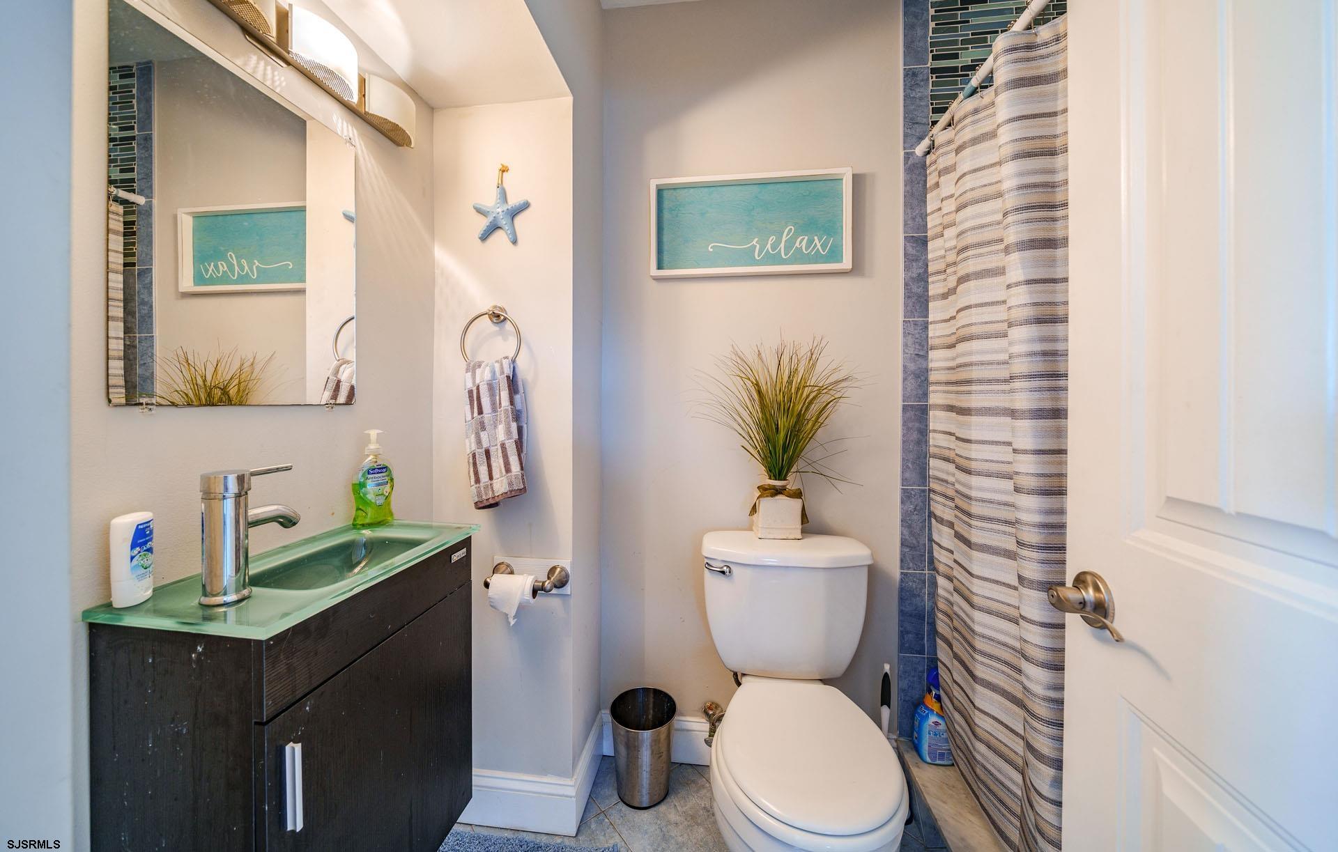 708 North Street Unit: B