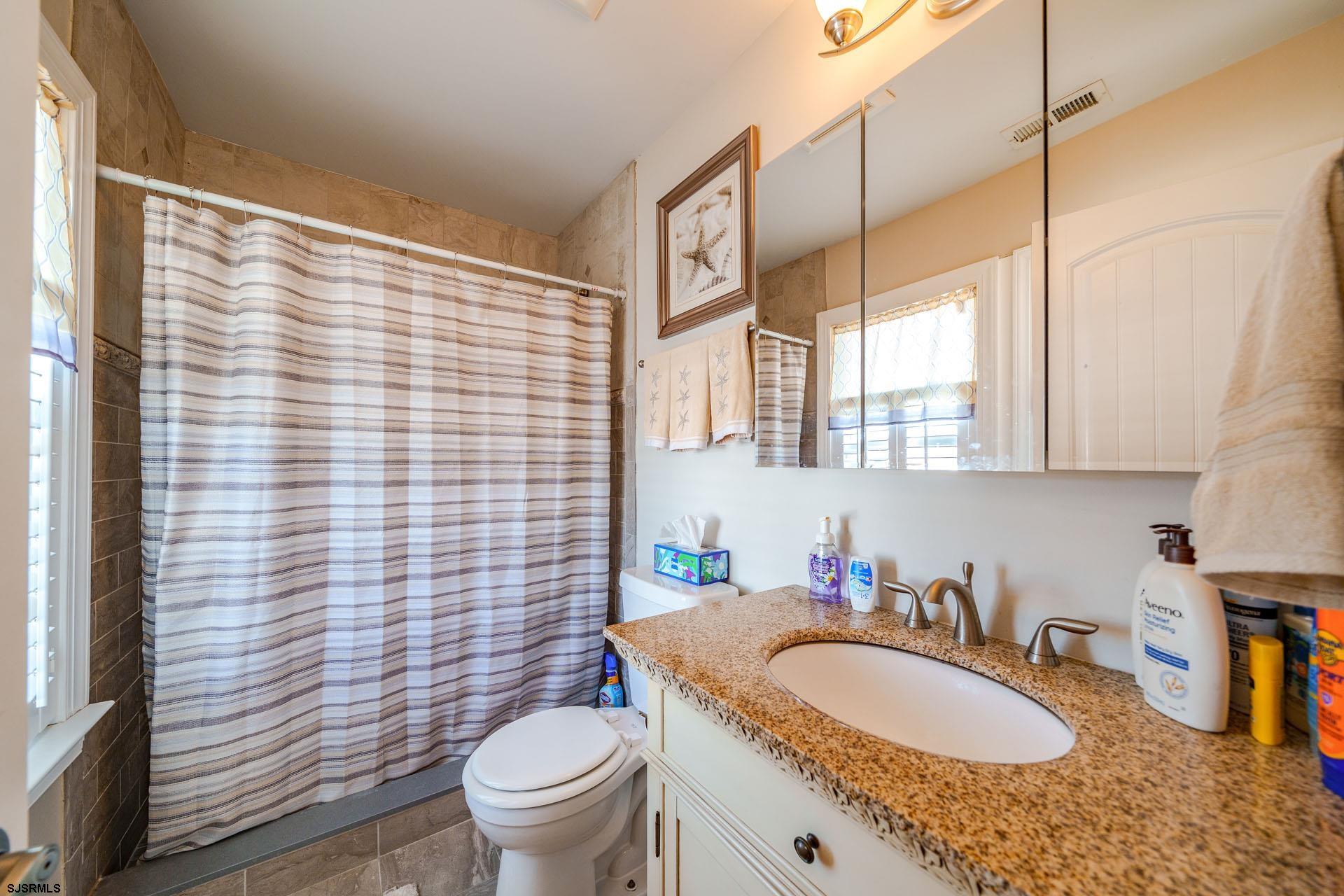 708 North Street Unit: B