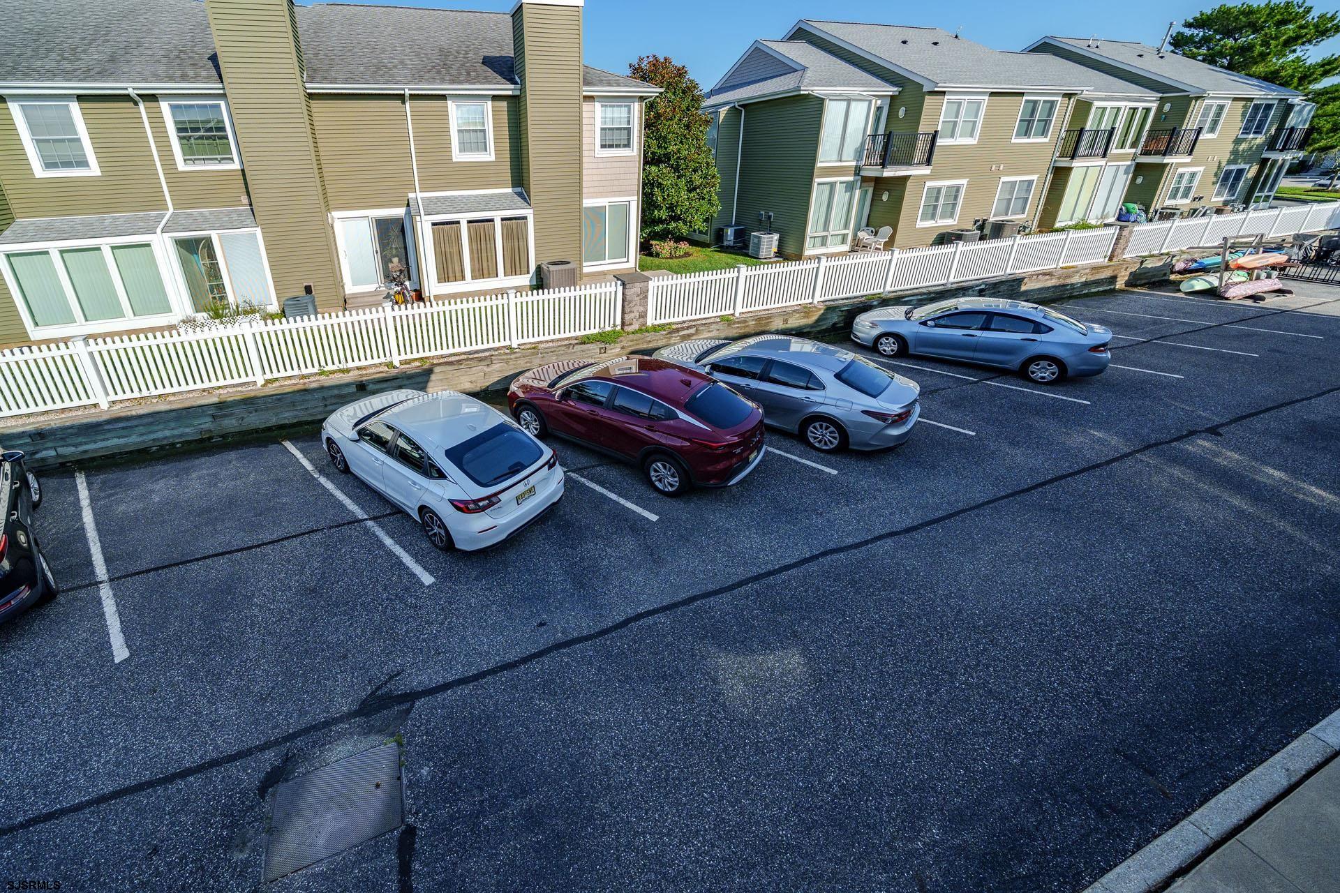 2734 Bay Ave Unit: 2734