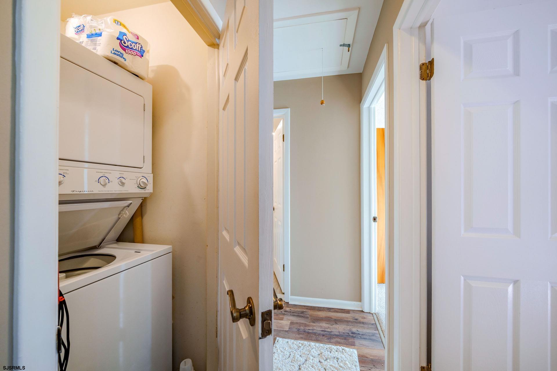 2734 Bay Ave Unit: 2734