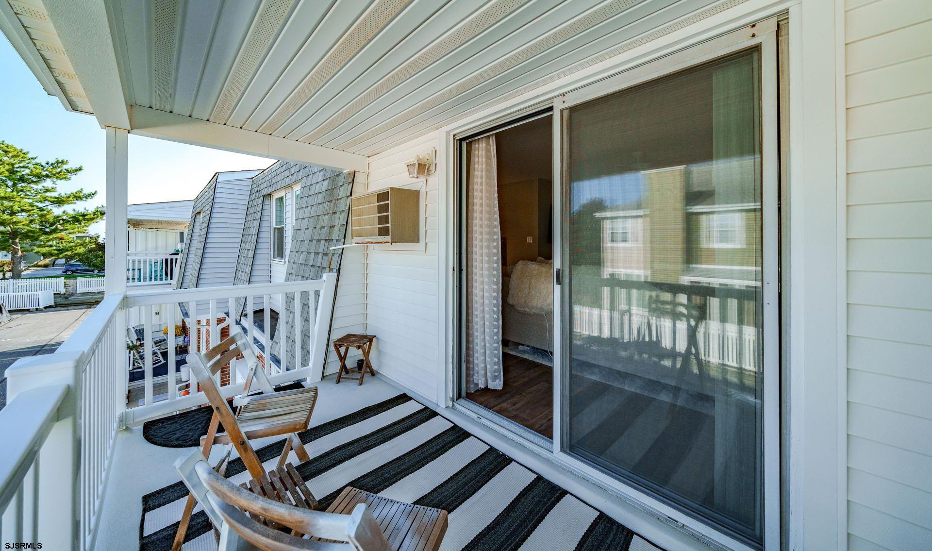 2734 Bay Ave Unit: 2734