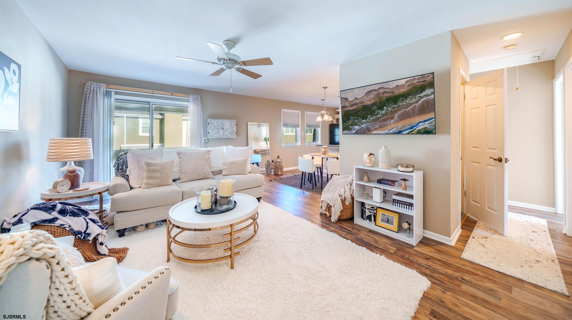 2734 Bay Ave Unit: 2734