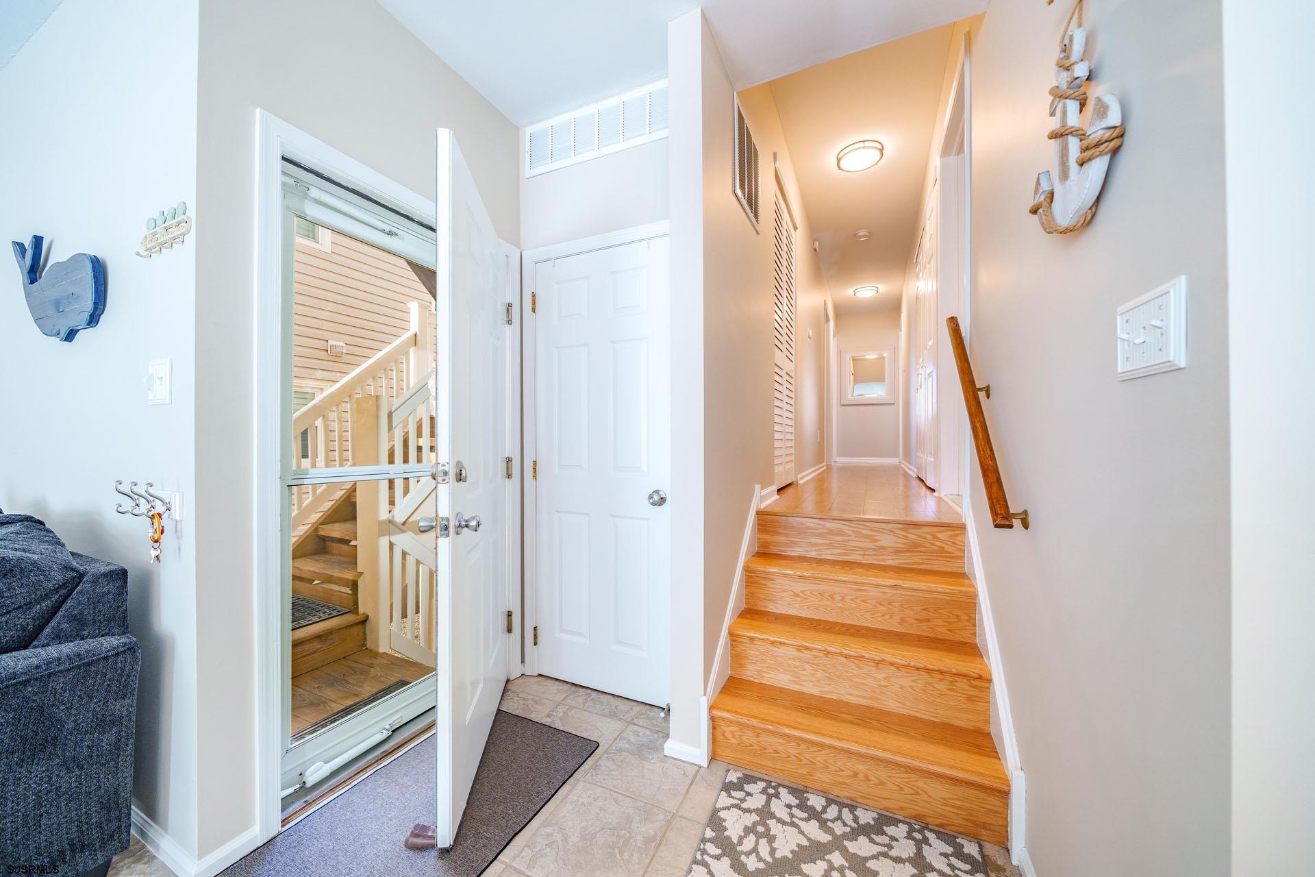 3824 Asbury Ave. Unit: 1