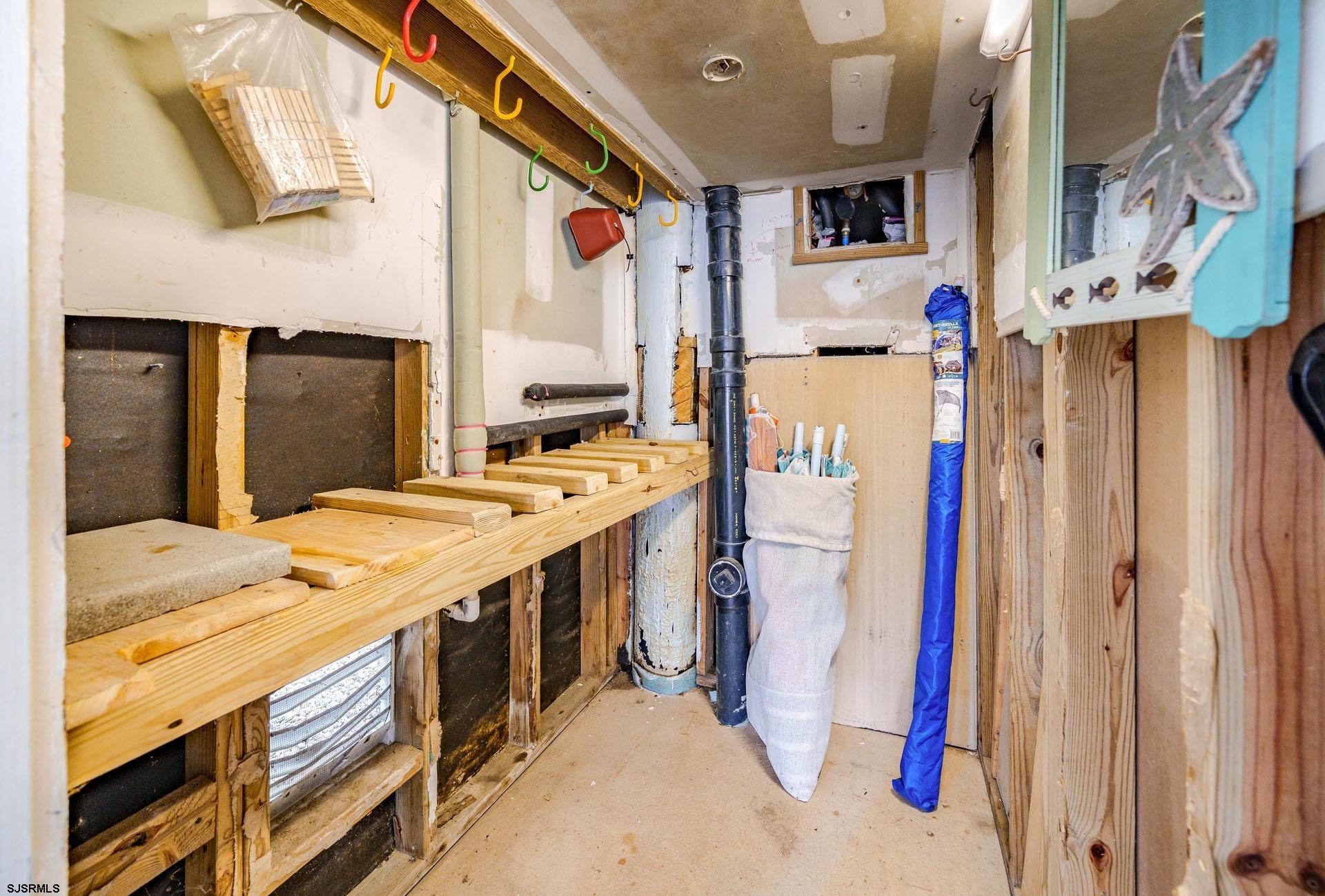 3824 Asbury Ave. Unit: 1