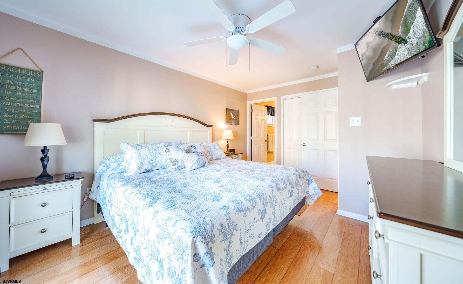 3824 Asbury Ave. Unit: 1